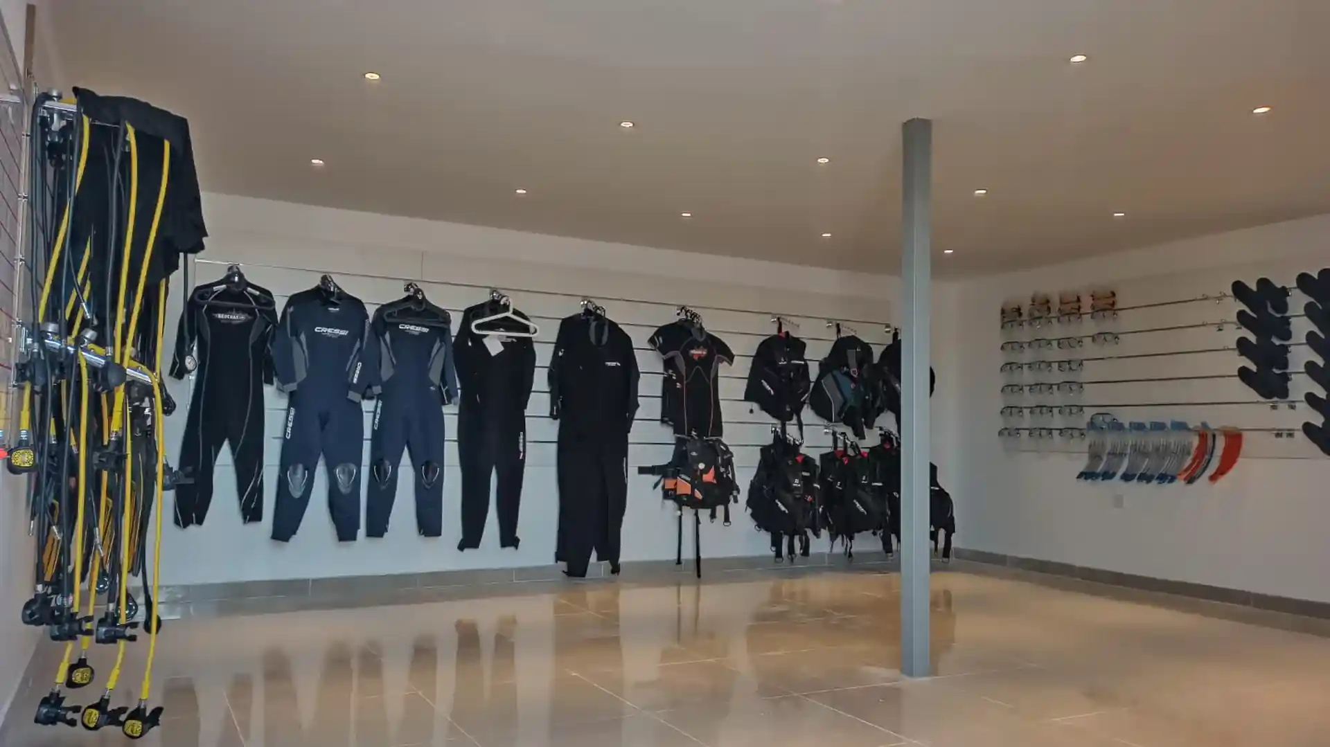 Dive shop photo