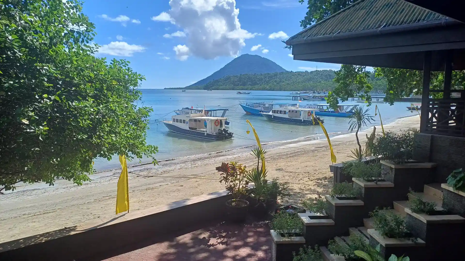 Dive shop photo