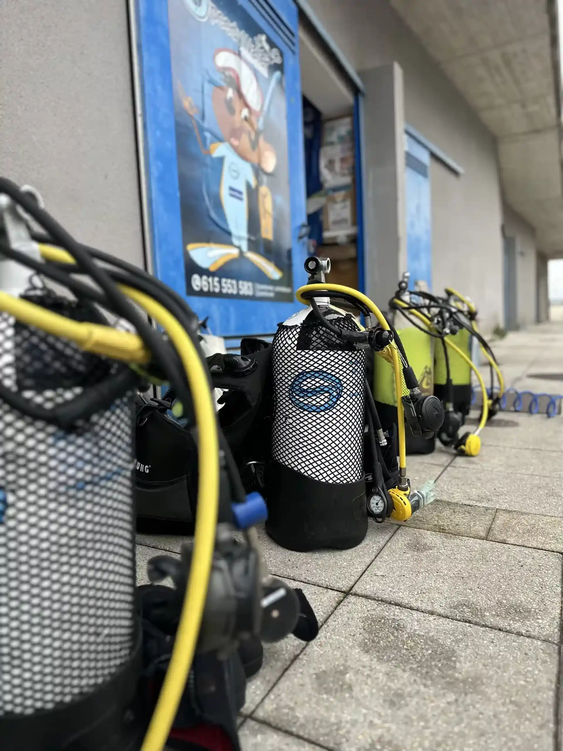 Foto de la tienda de buceo