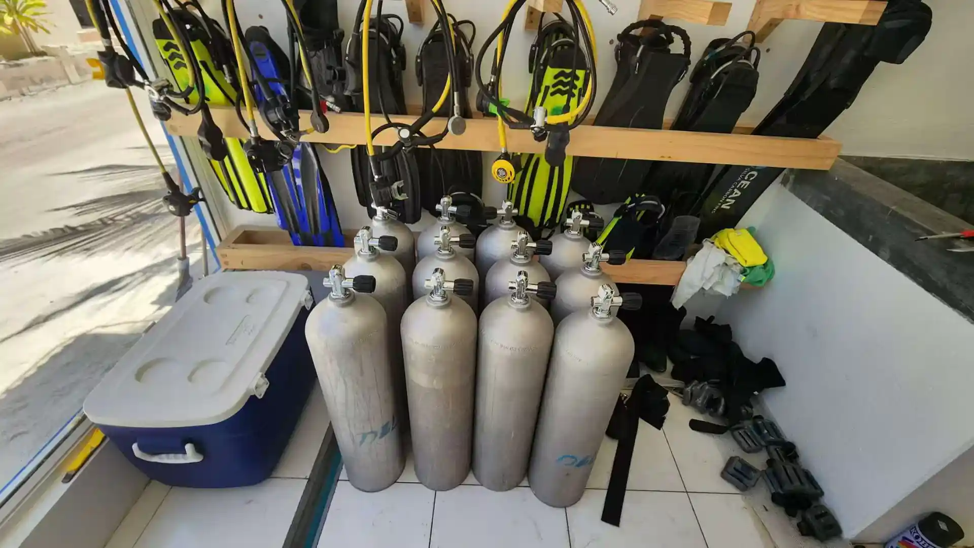 Dive shop photo