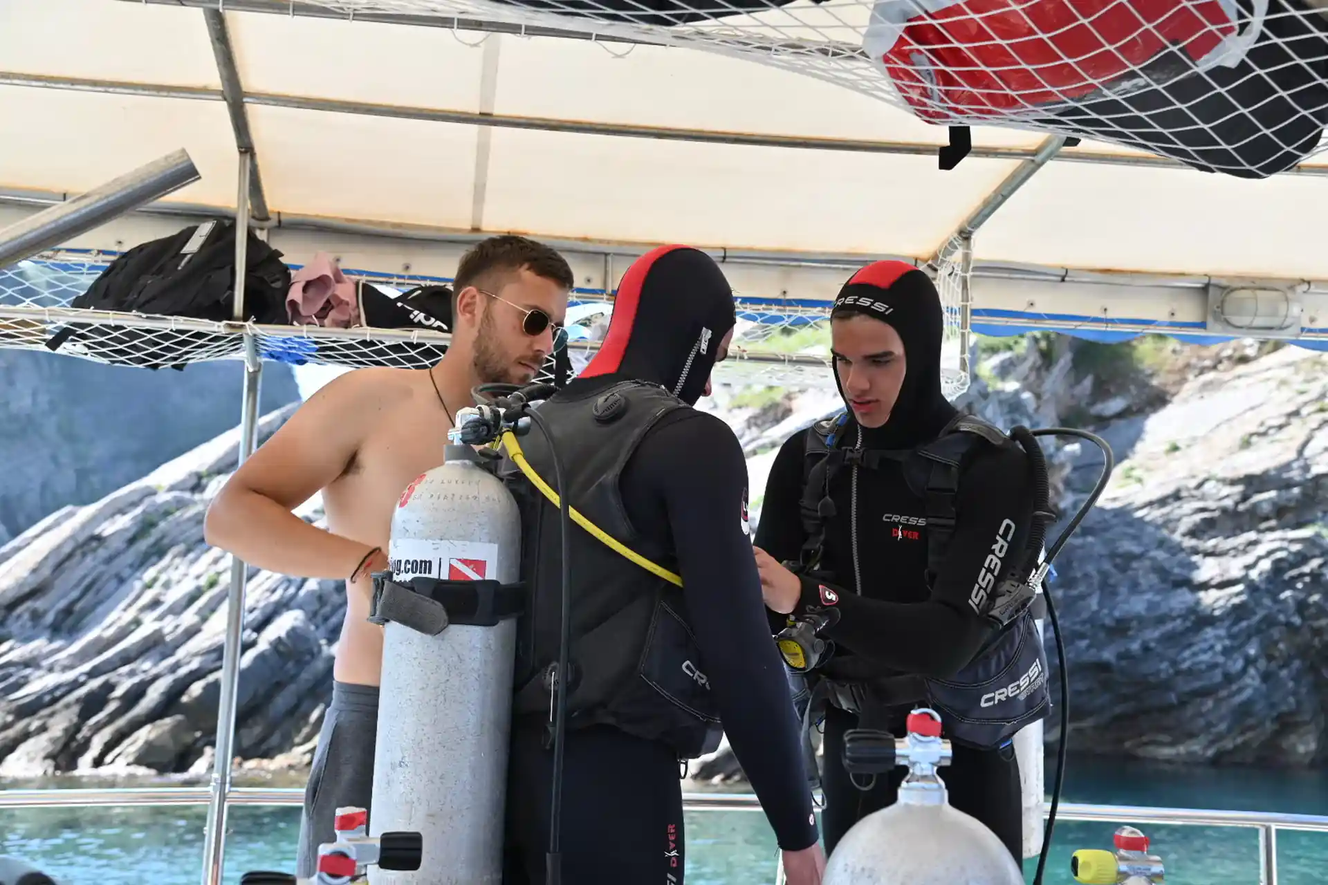 Dive shop photo
