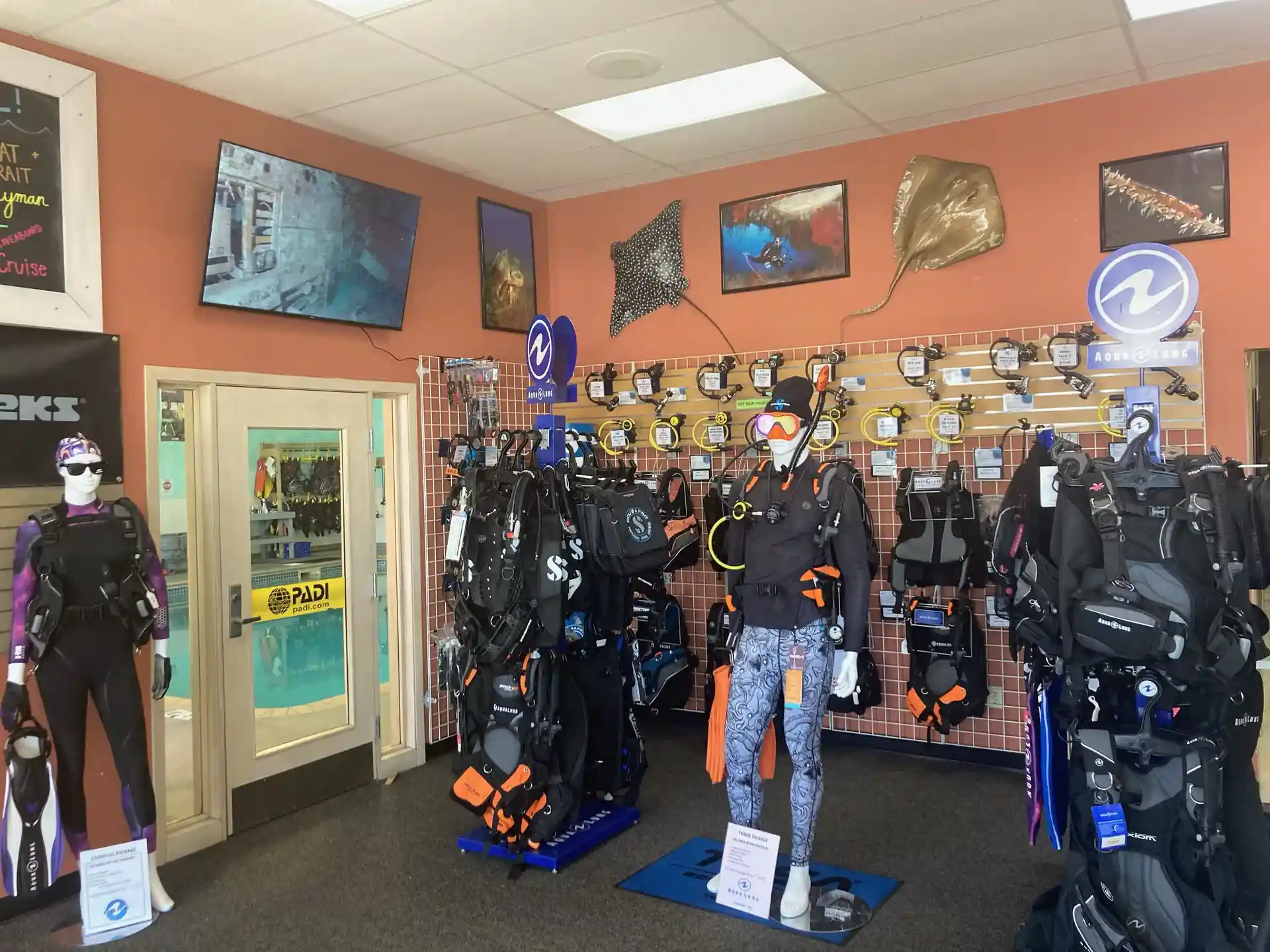 Dive shop photo