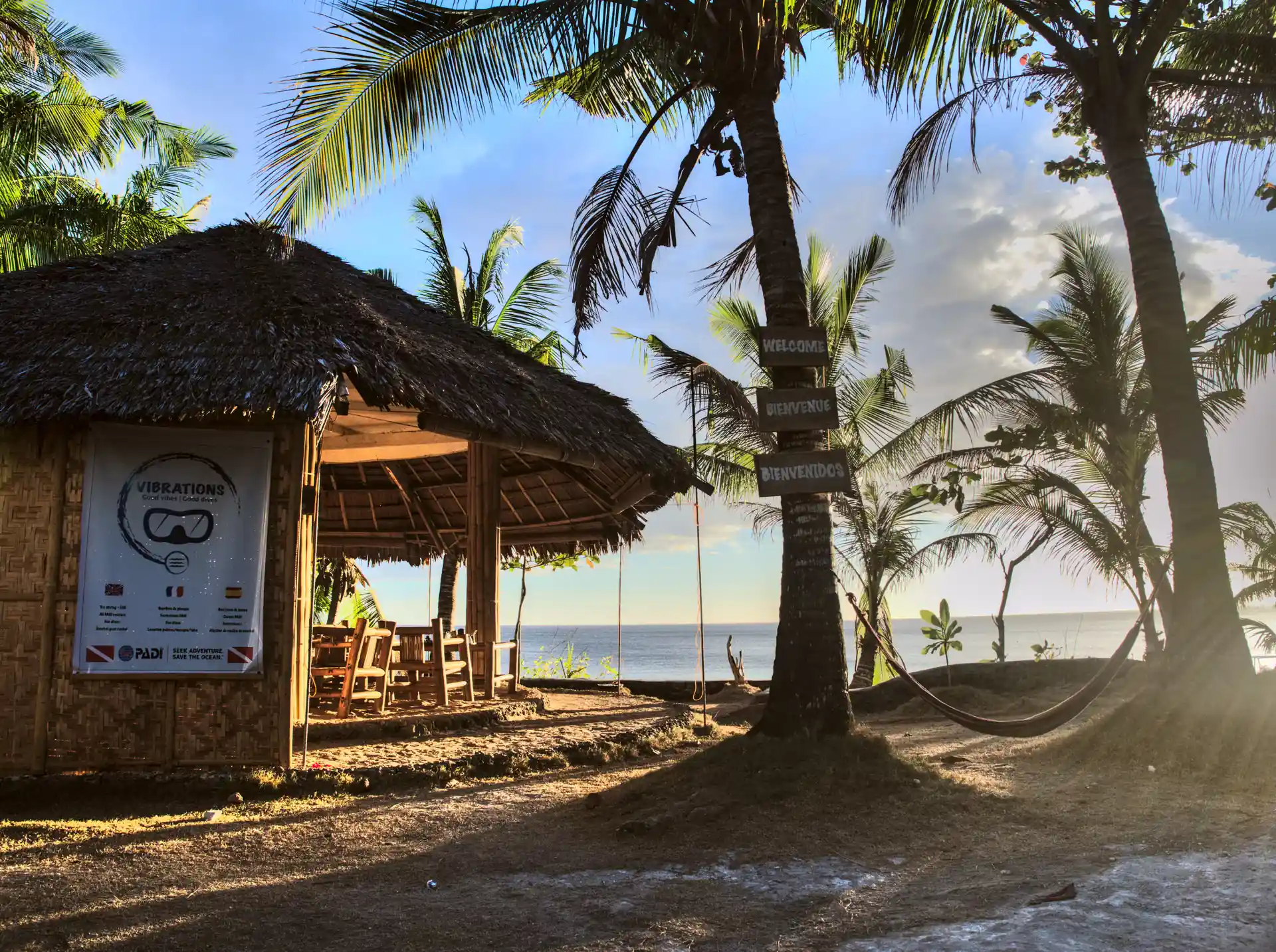 Vibrations Dive Center | Siquijor | PADI-Tauchbasis