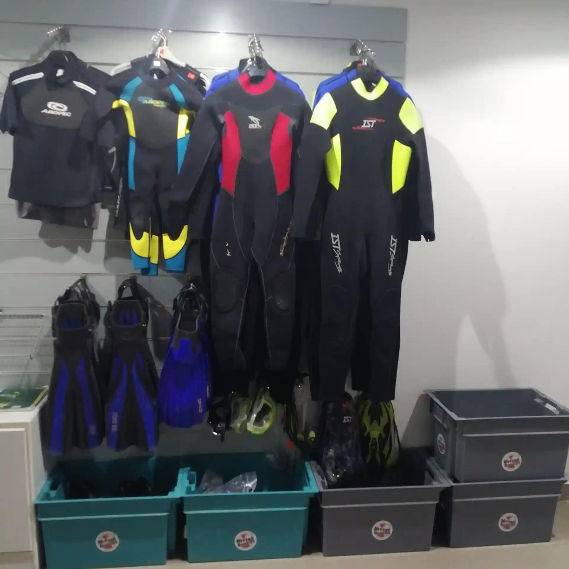 Dive shop photo