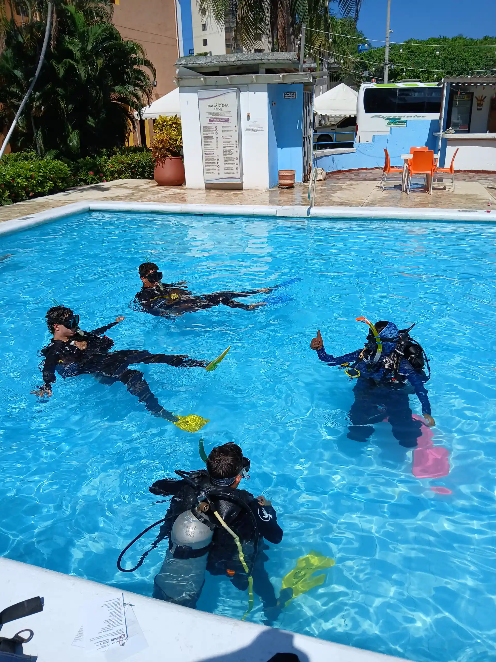 learn in a pool to dive in Santa Marta