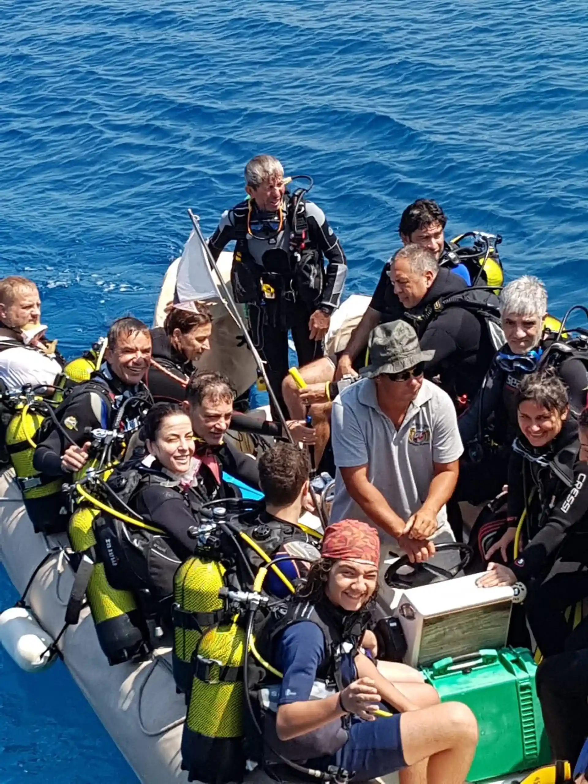 A typical dive sortie in 1 of the 2 boats.