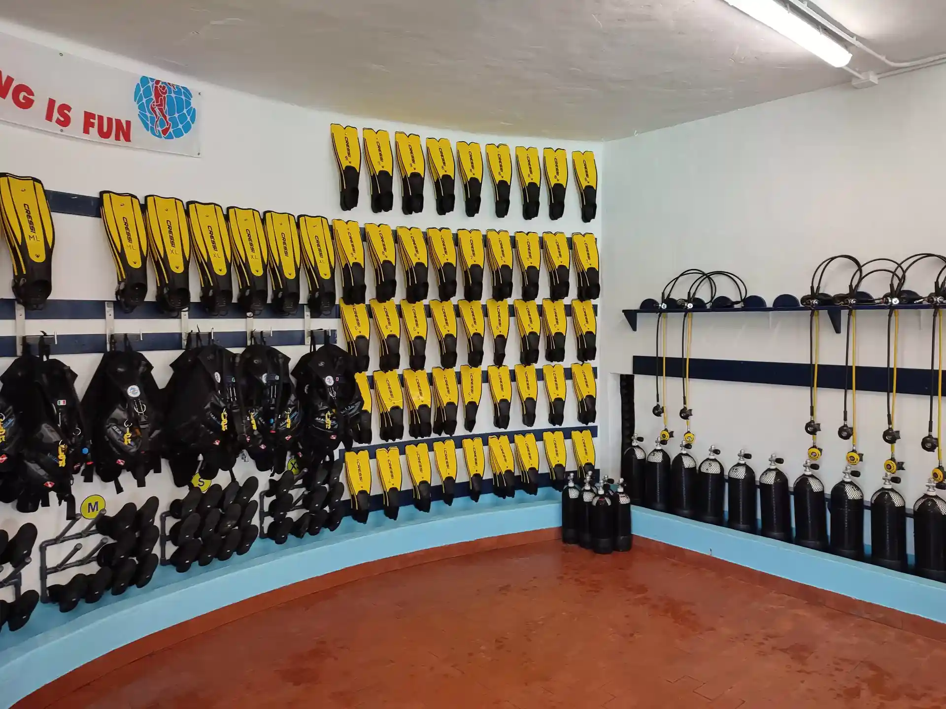 Dive shop photo