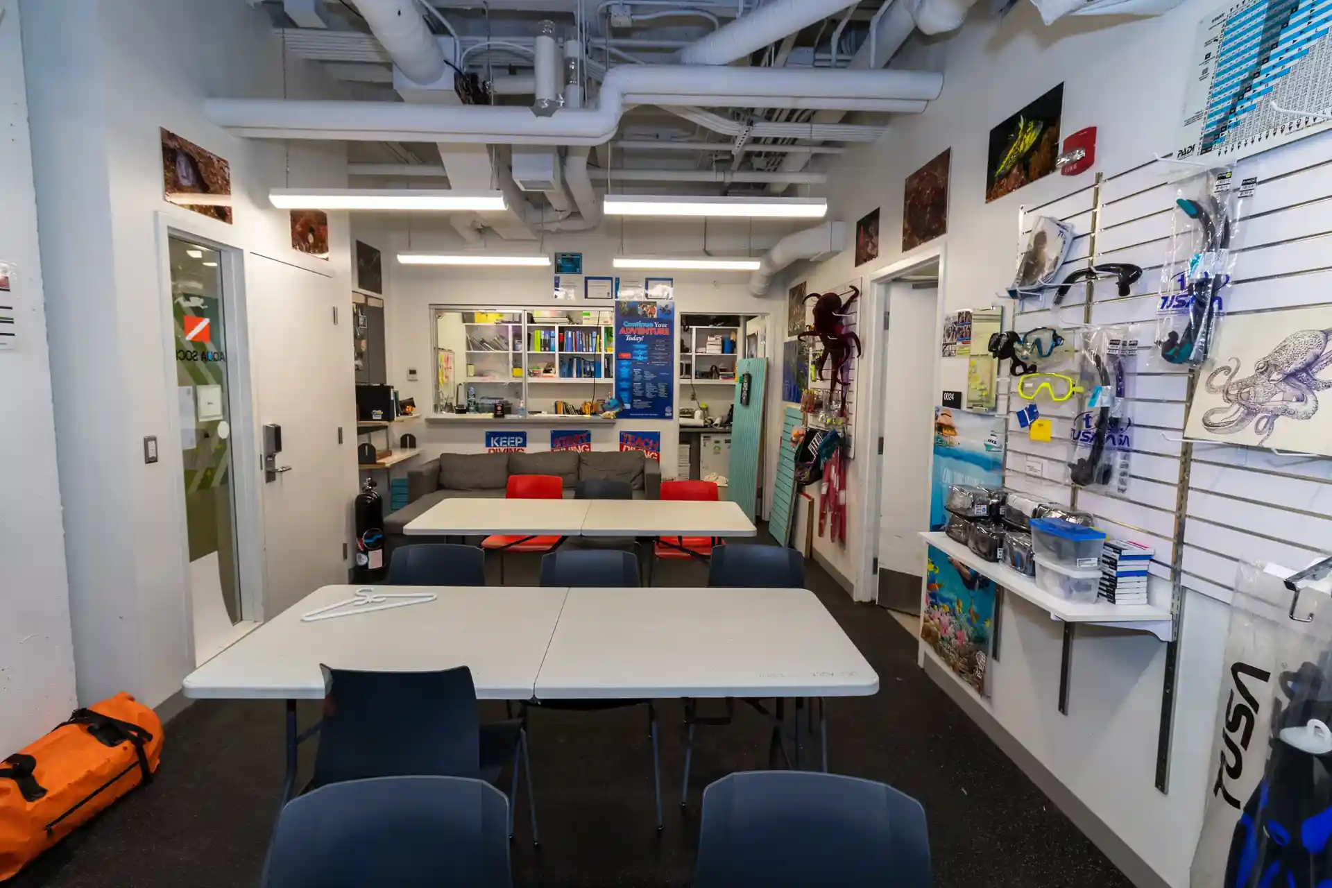 Dive shop photo