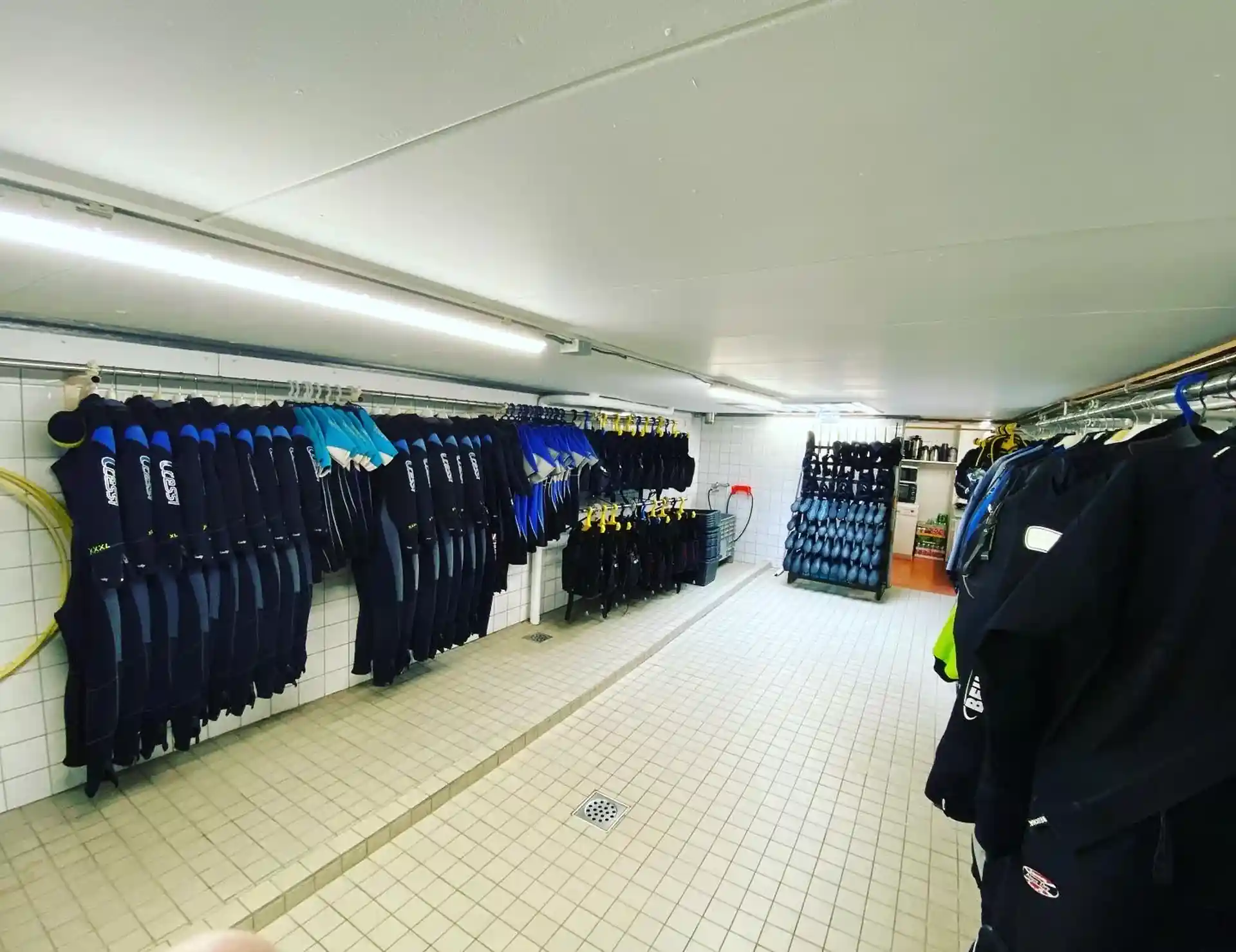 Dive shop photo