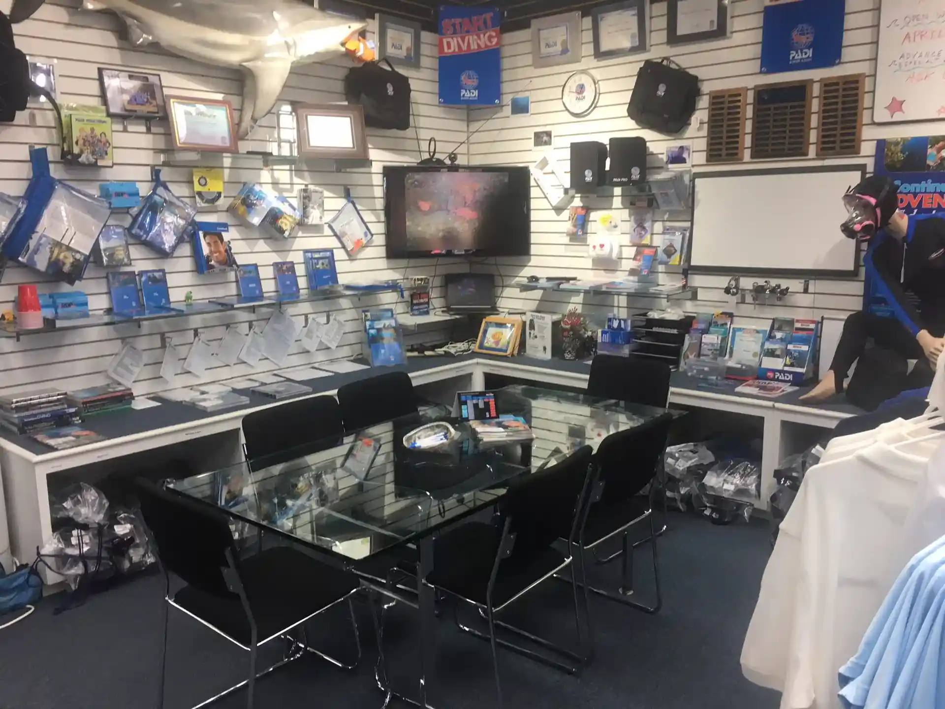 Dive shop photo