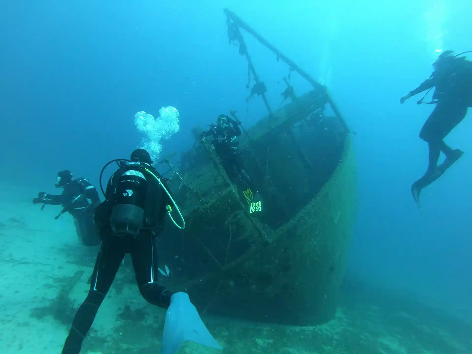 Dive shop photo