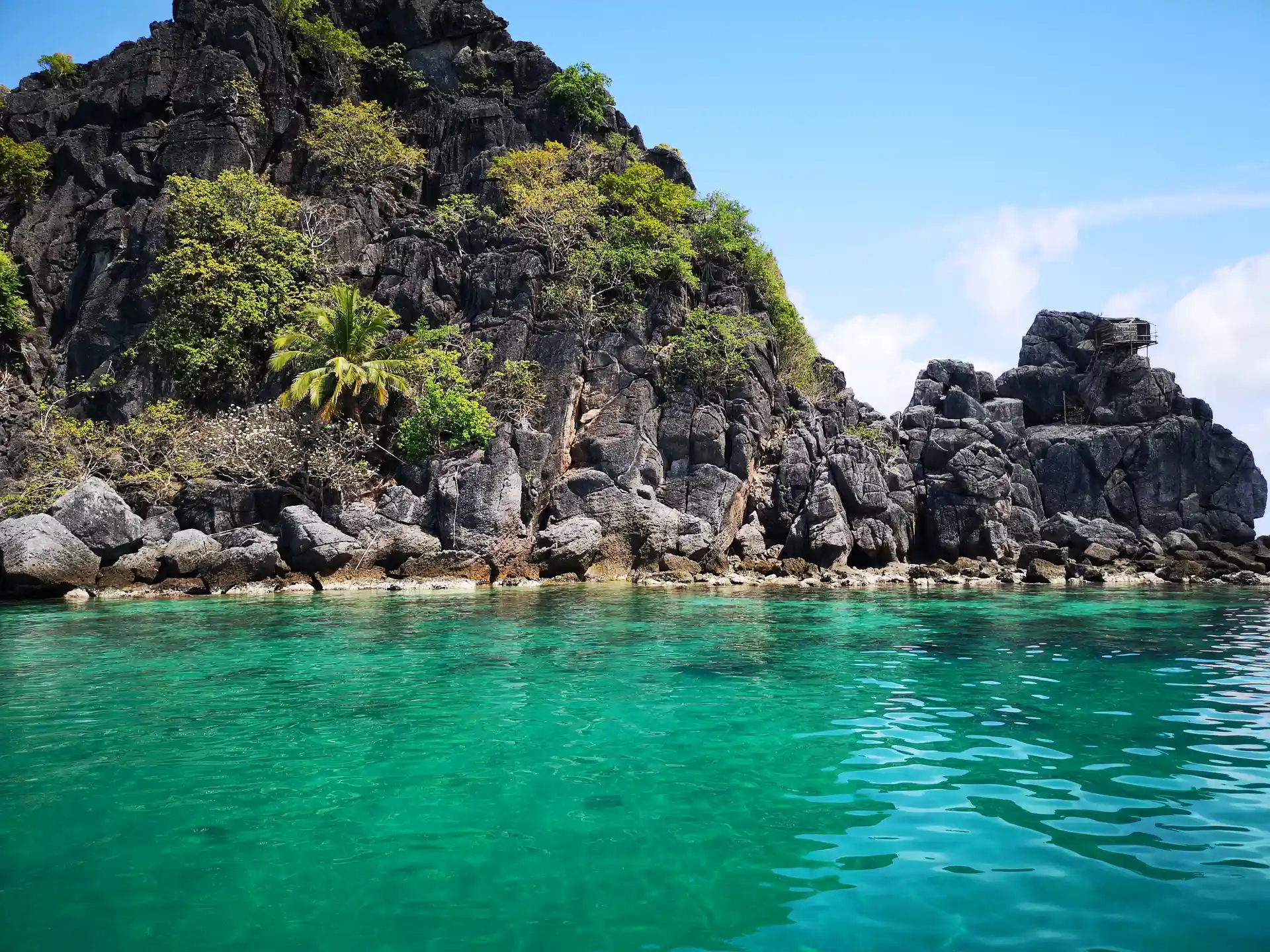 Koh Ngam Yai, una isla de nidos de pájaros en el Parque Marino Mu Ko Chumphon.