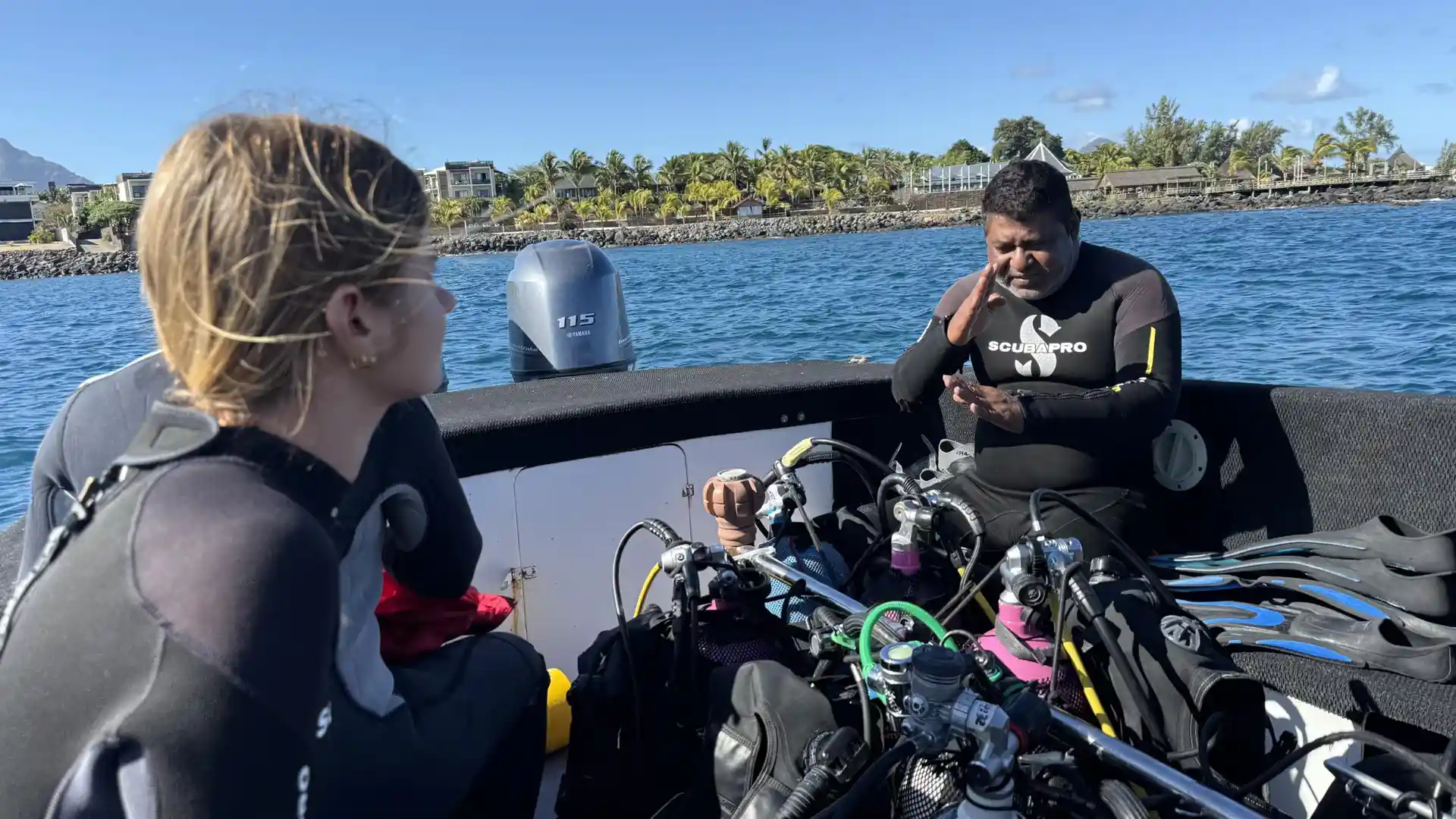 Pre-dive briefing