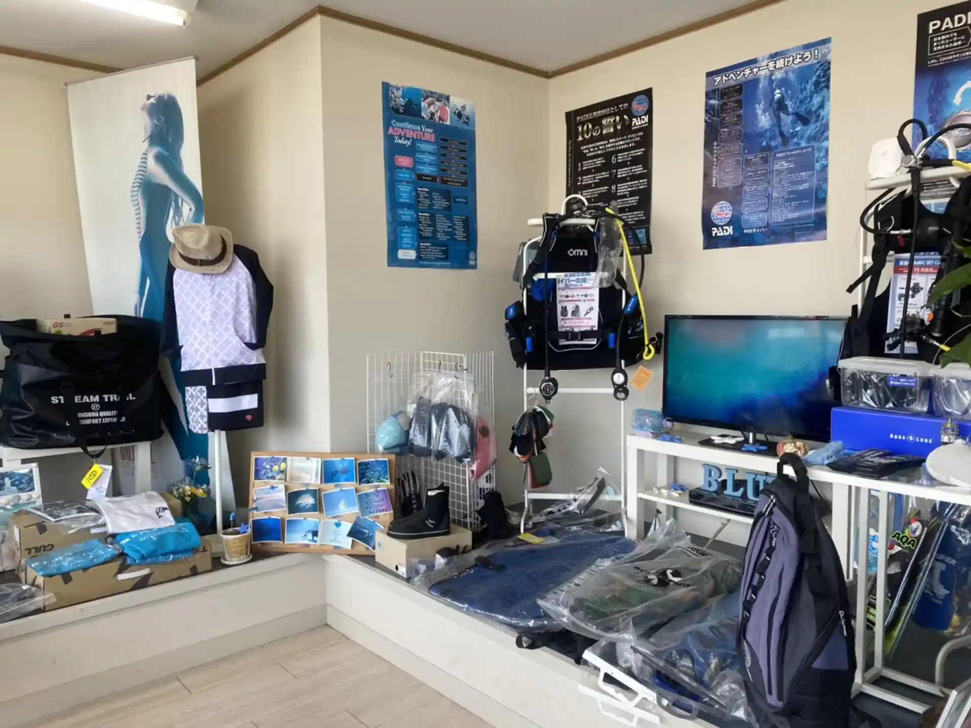 Dive shop photo