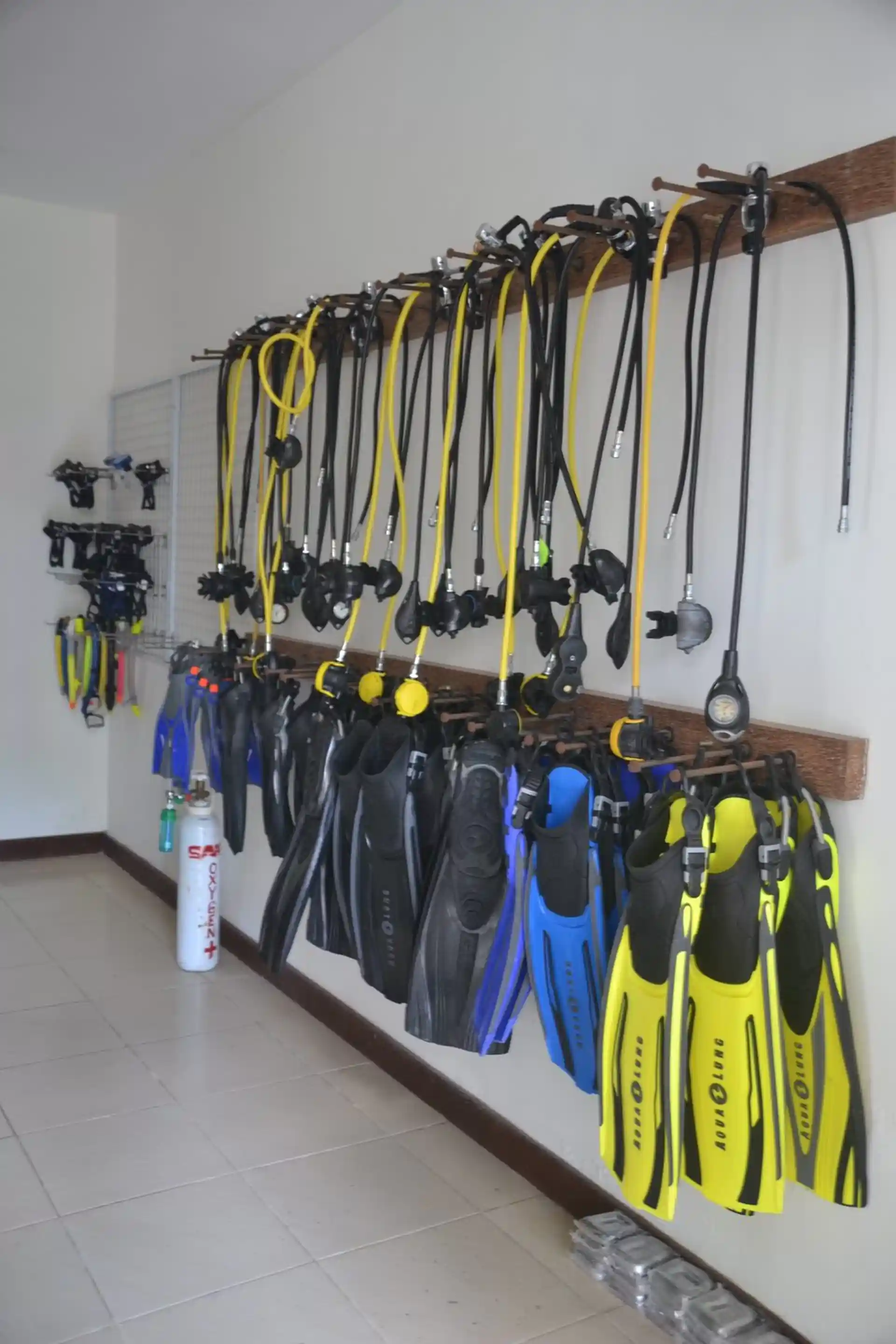 Dive shop photo