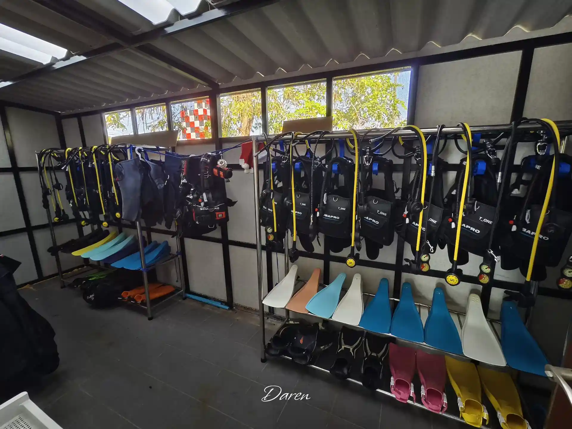 Dive shop photo