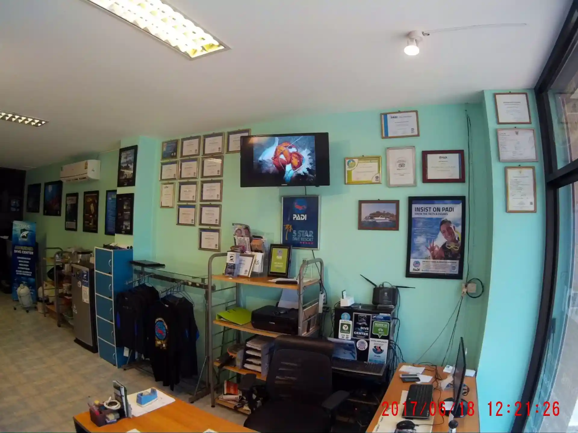Dive shop photo