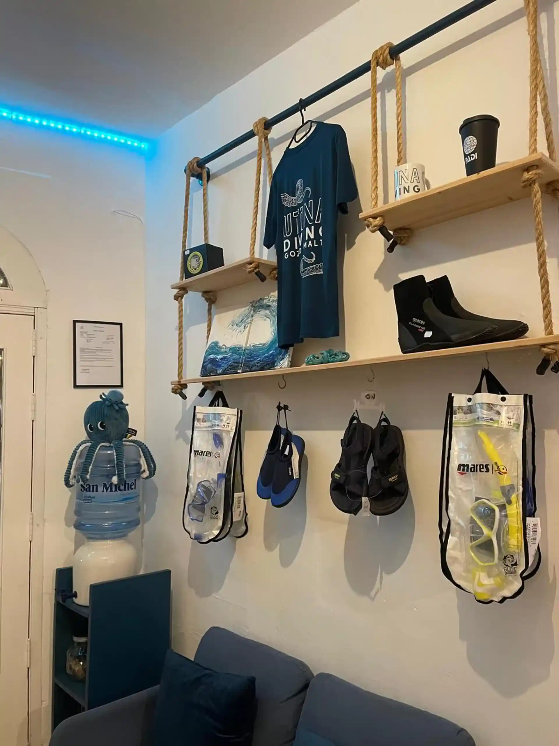 Dive shop photo