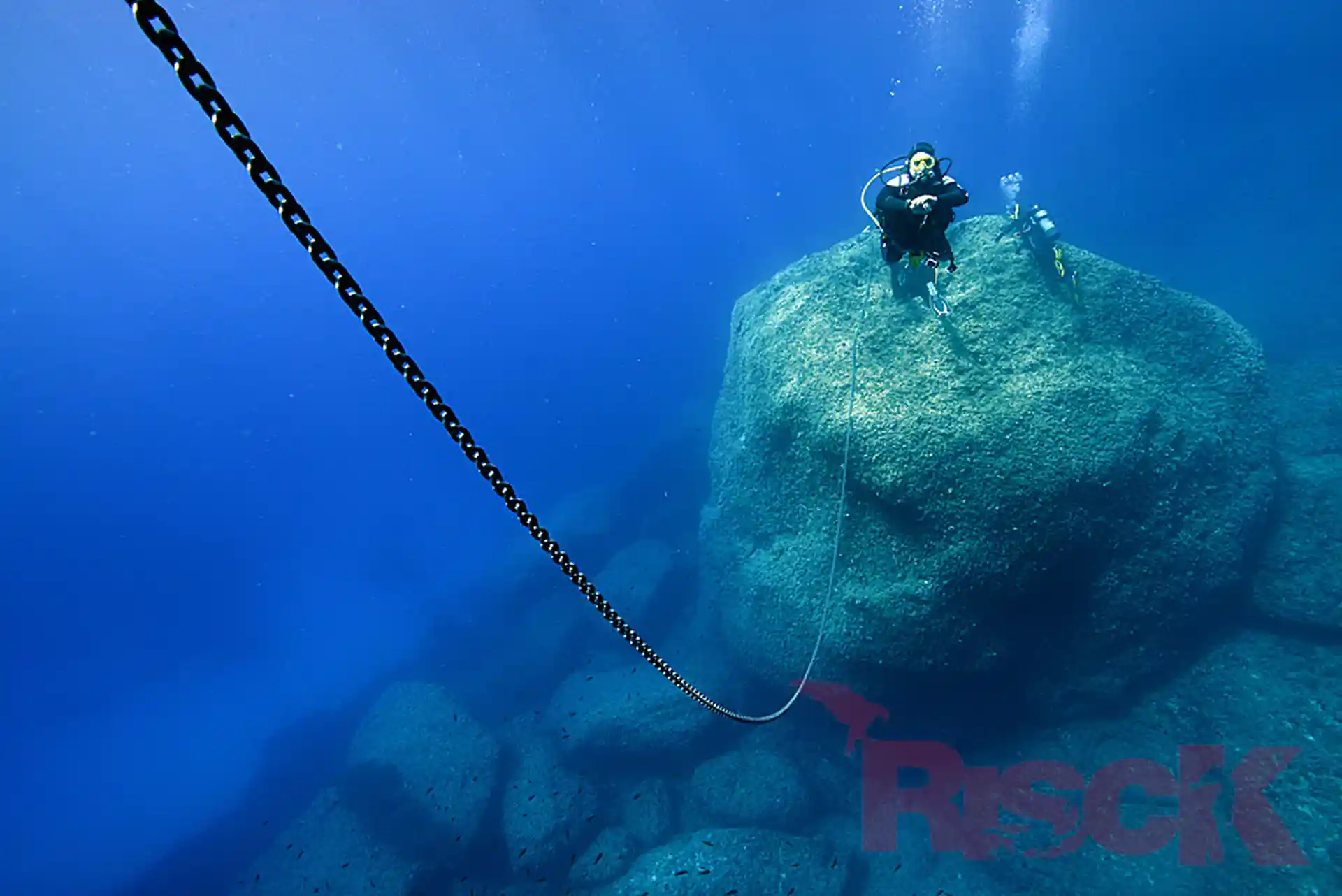 Salgar Diving Menorca. Sumérgete un poco más durante tu curso Advanced Diver.