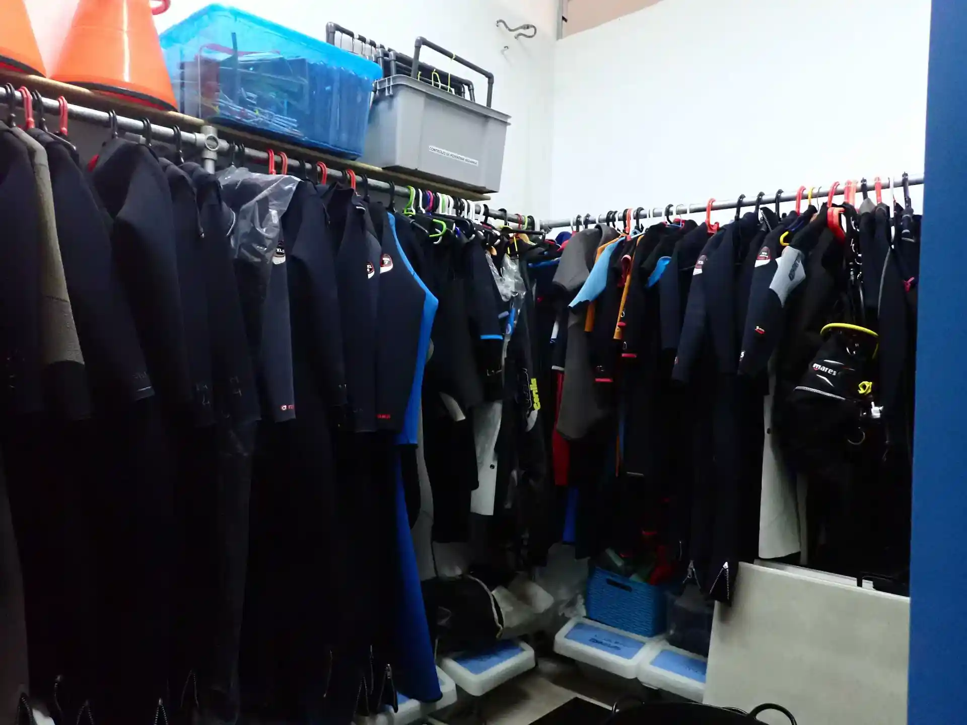 Dive shop photo