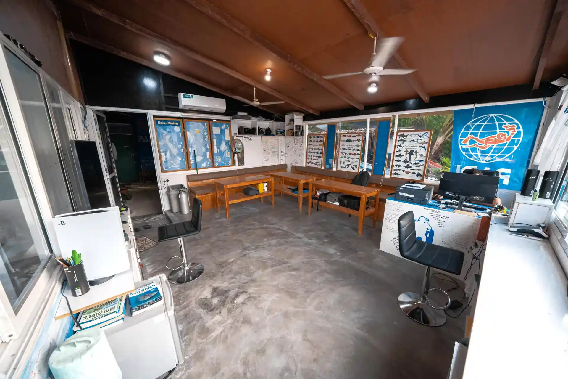 Dive shop photo
