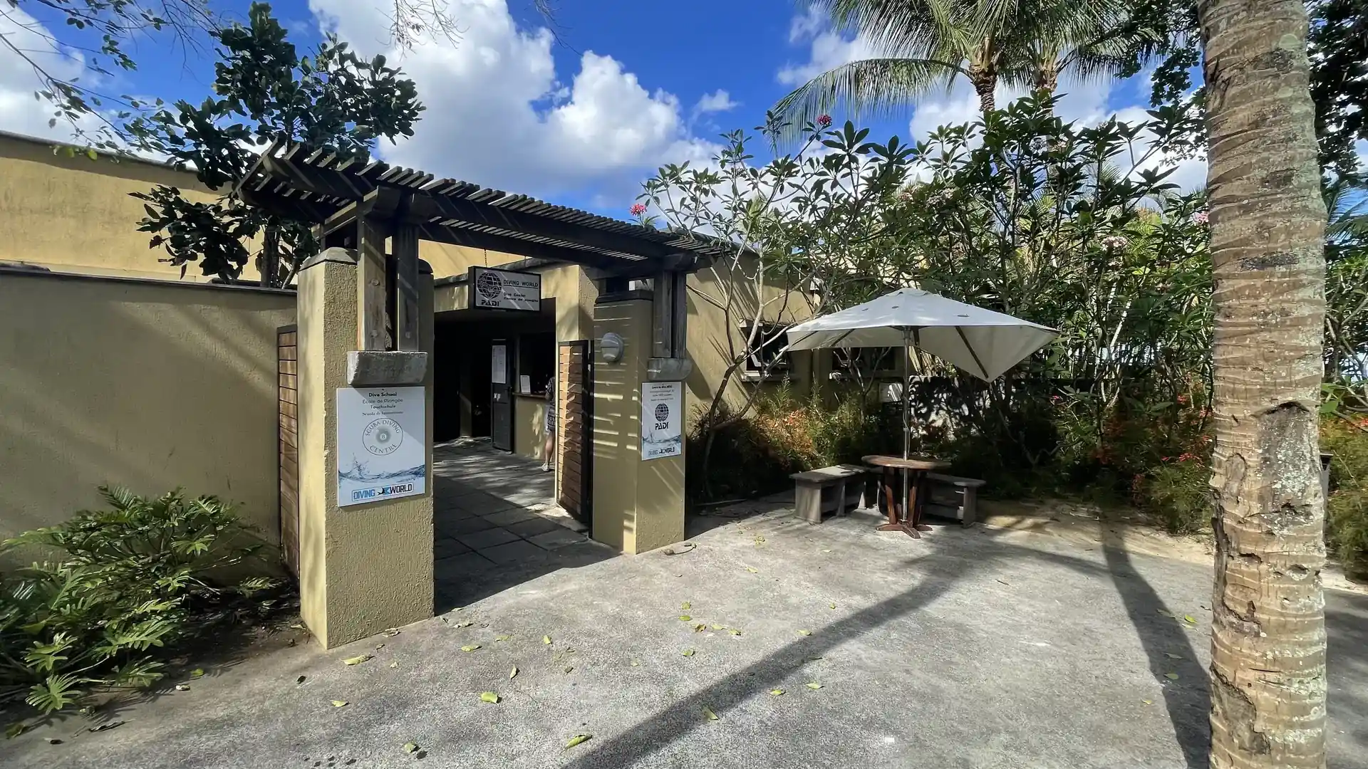 Dive shop photo