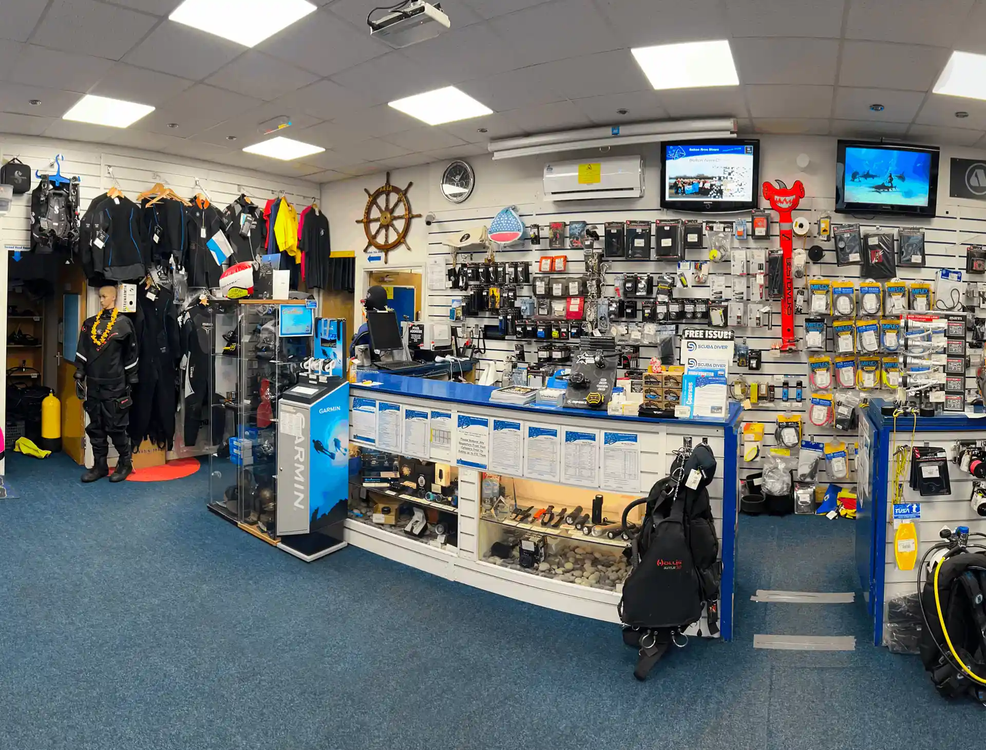 Dive shop photo