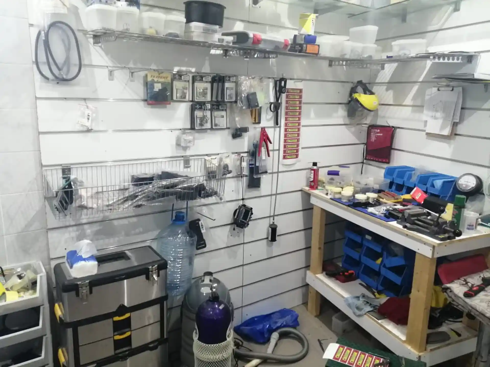 Dive shop photo
