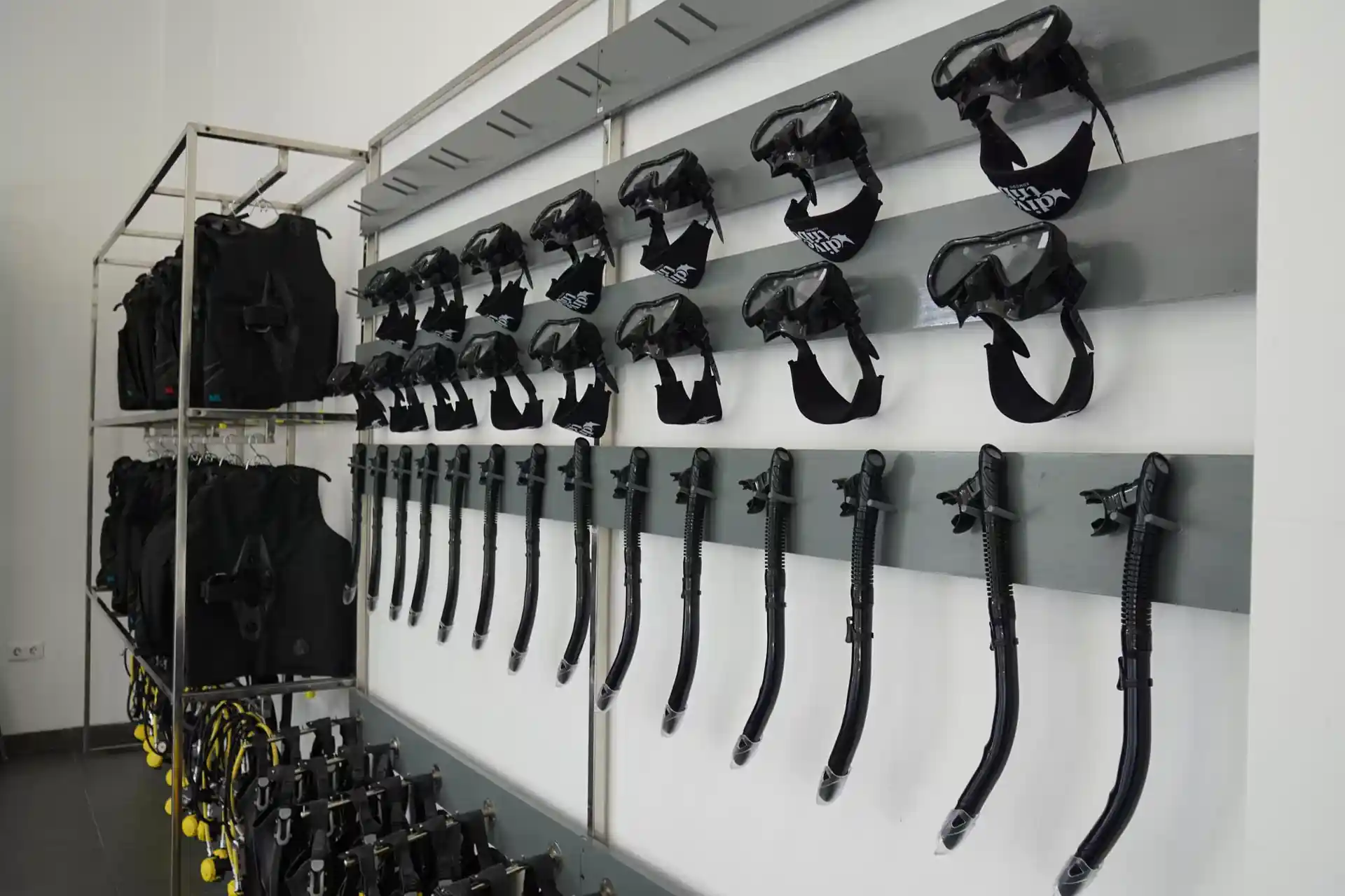 Dive shop photo