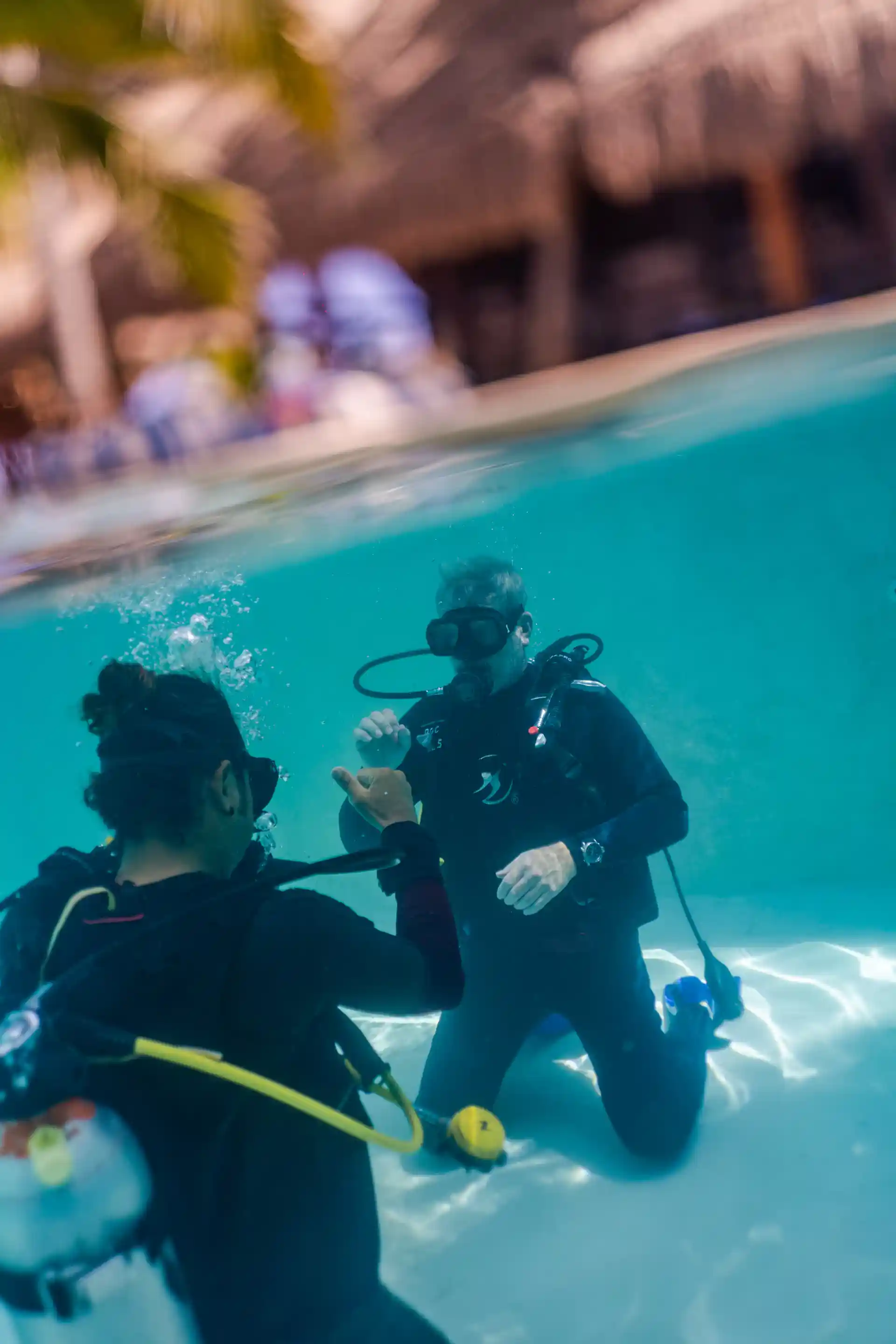Nach einigen Übungen im begrenzten Wasser
