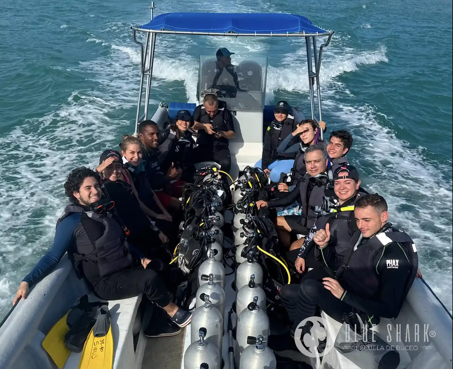 Foto de la tienda de buceo
