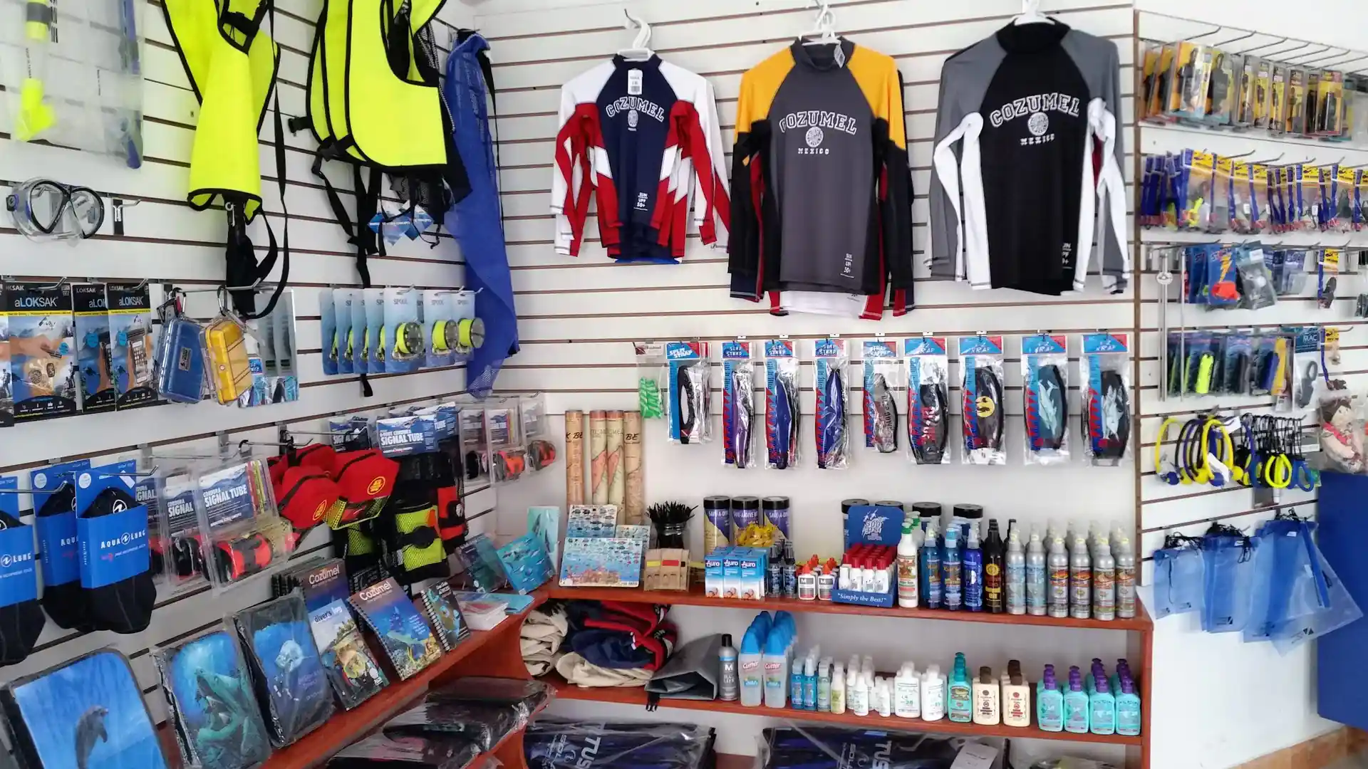 Foto de la tienda de buceo