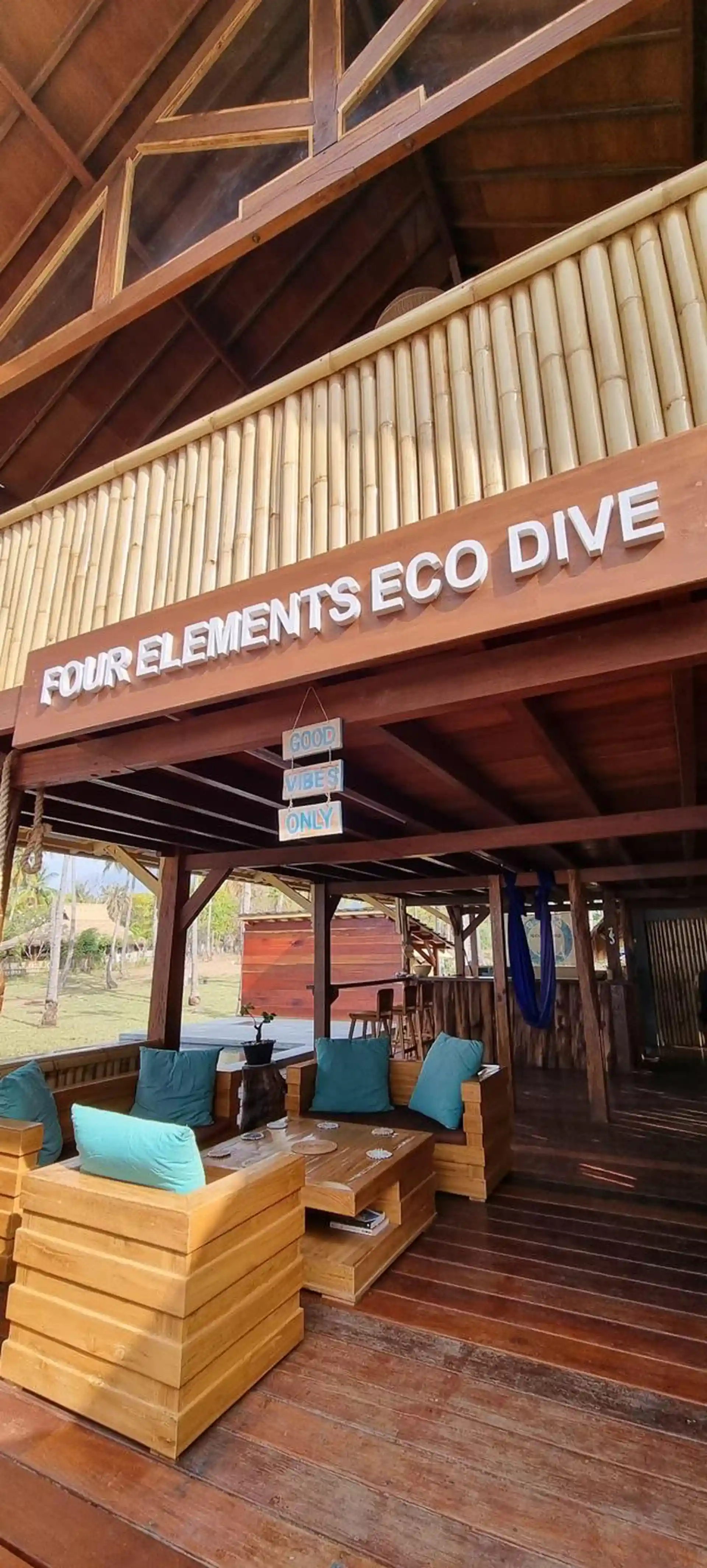 Dive shop photo