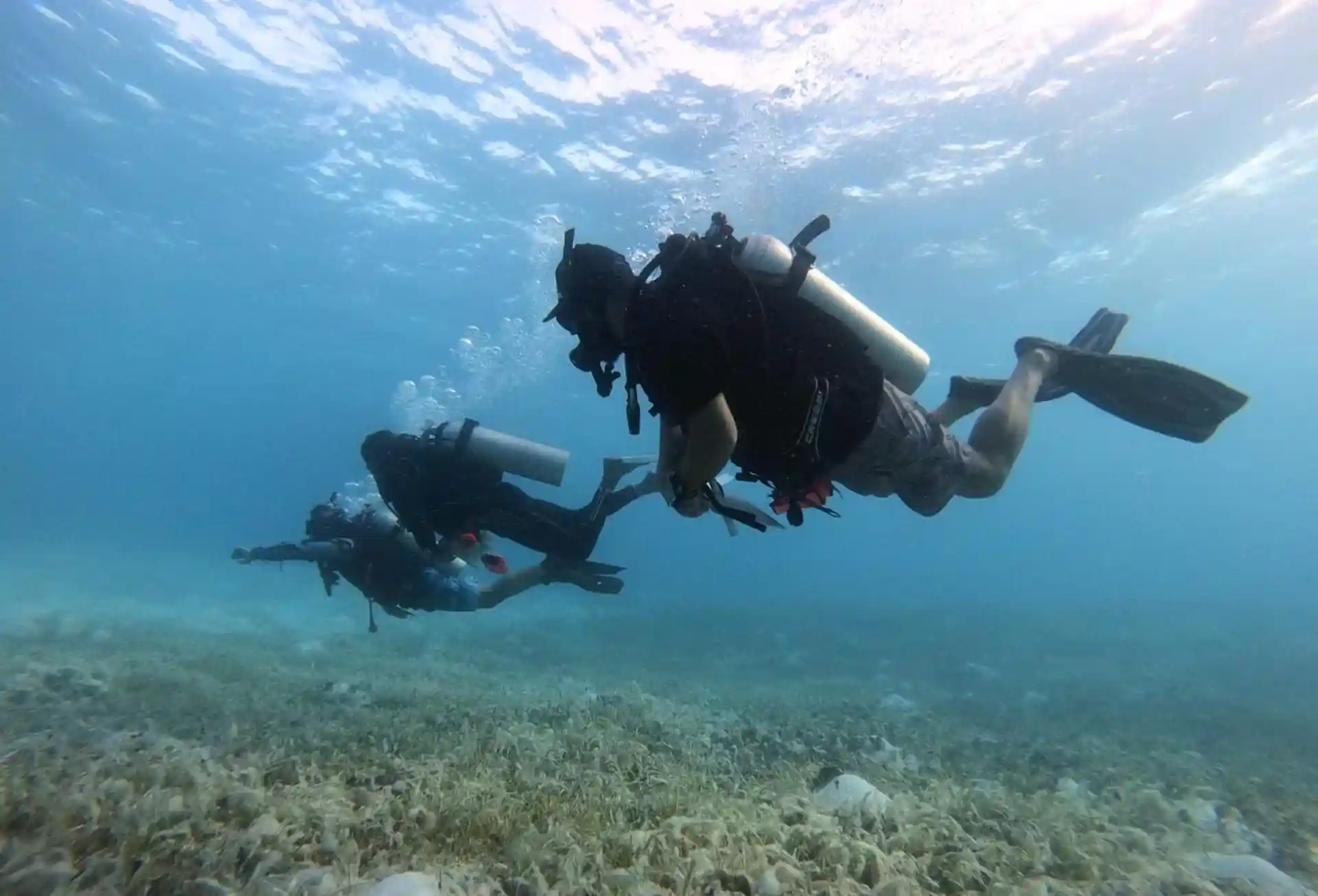 Learning in San Andres clear watera, instruction, diving San Andres