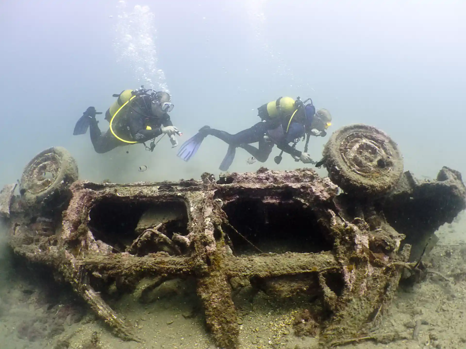 Dive shop photo