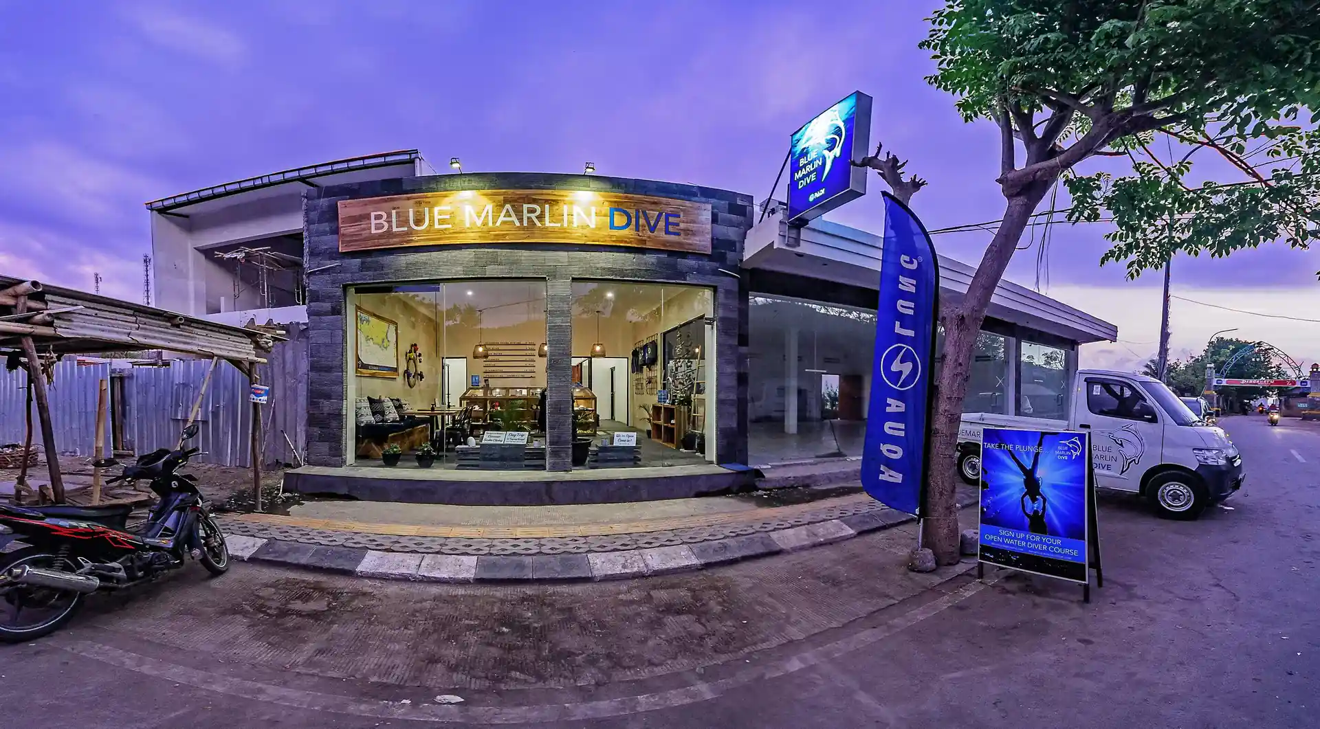 Dive shop photo