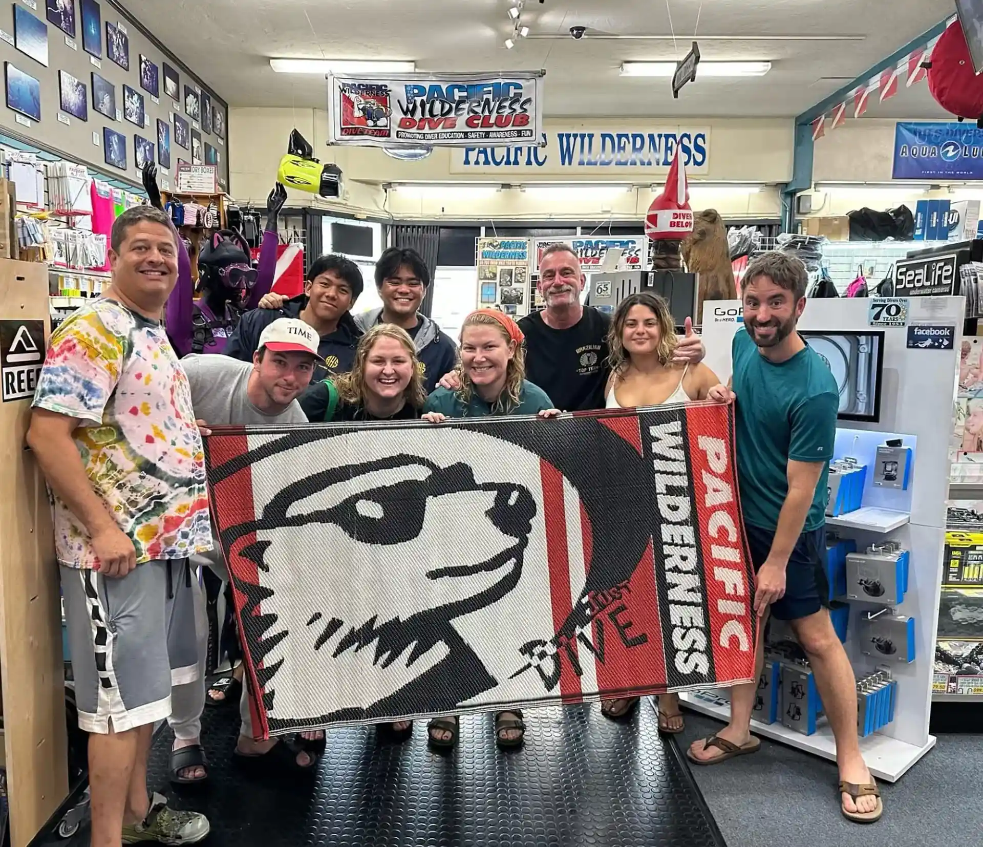 NEW PADI OPEN WATER SCUBA DIVER CERTIFIED STUDENTS