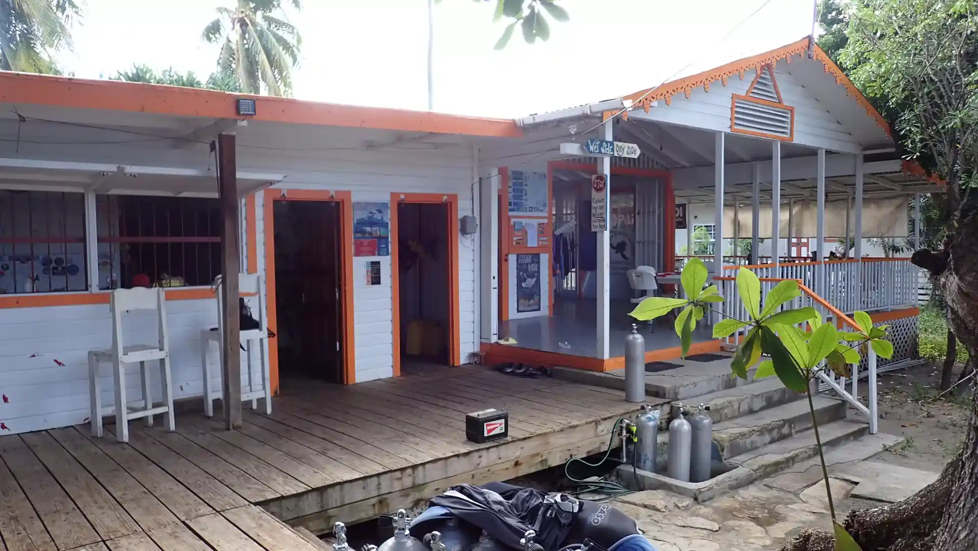 Dive shop photo