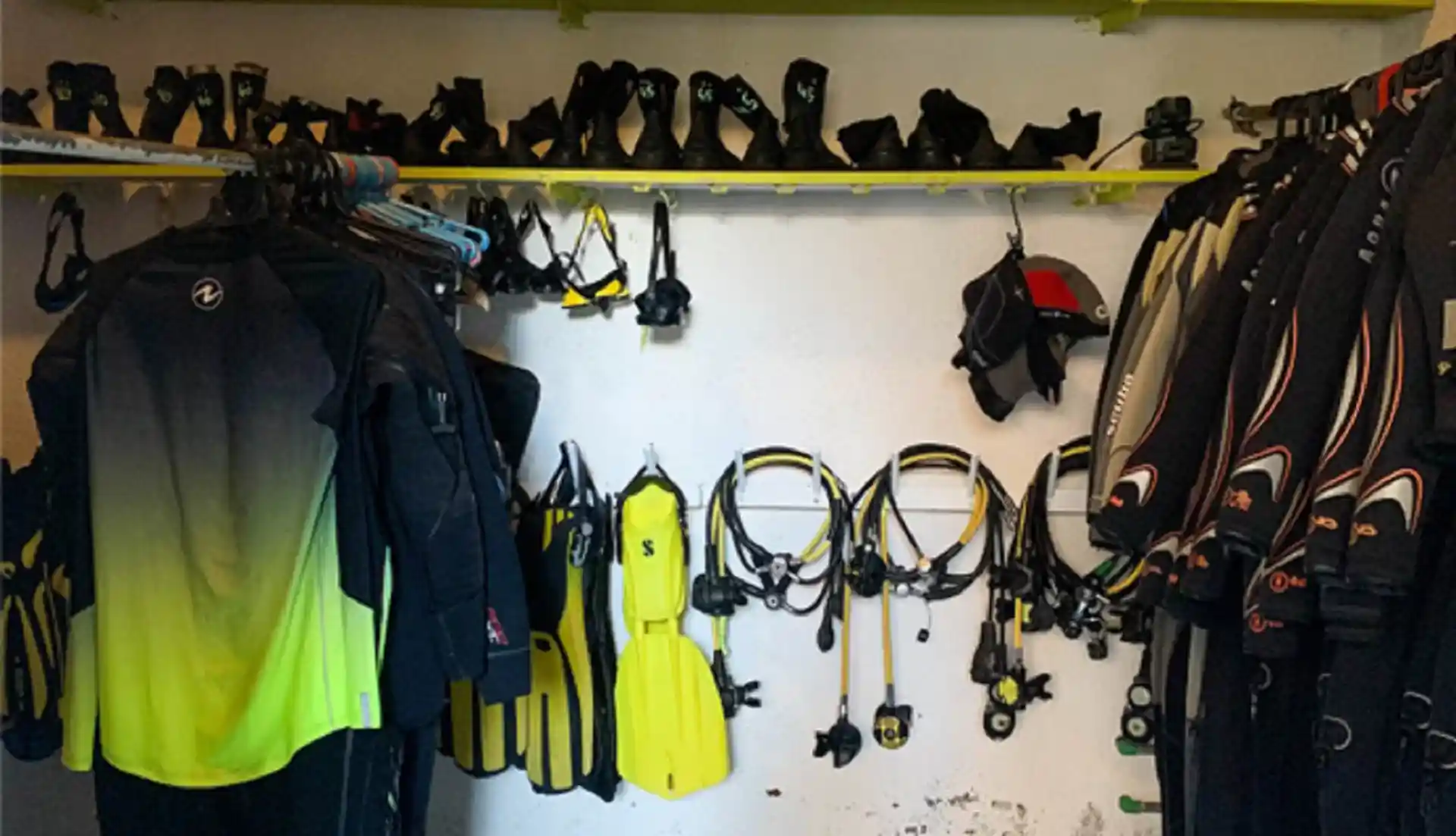 Dive shop photo