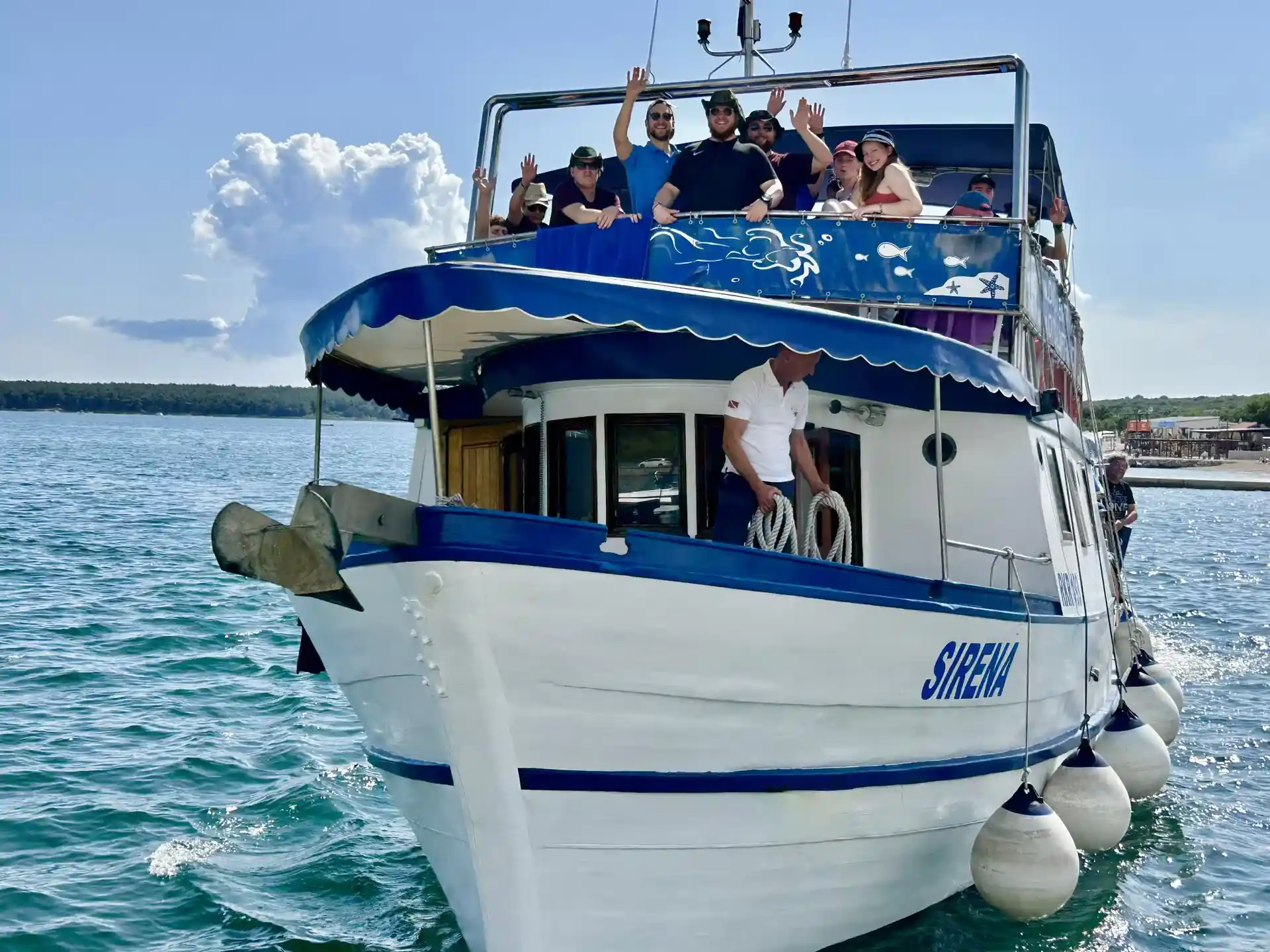 Daytrip ship Sirena
