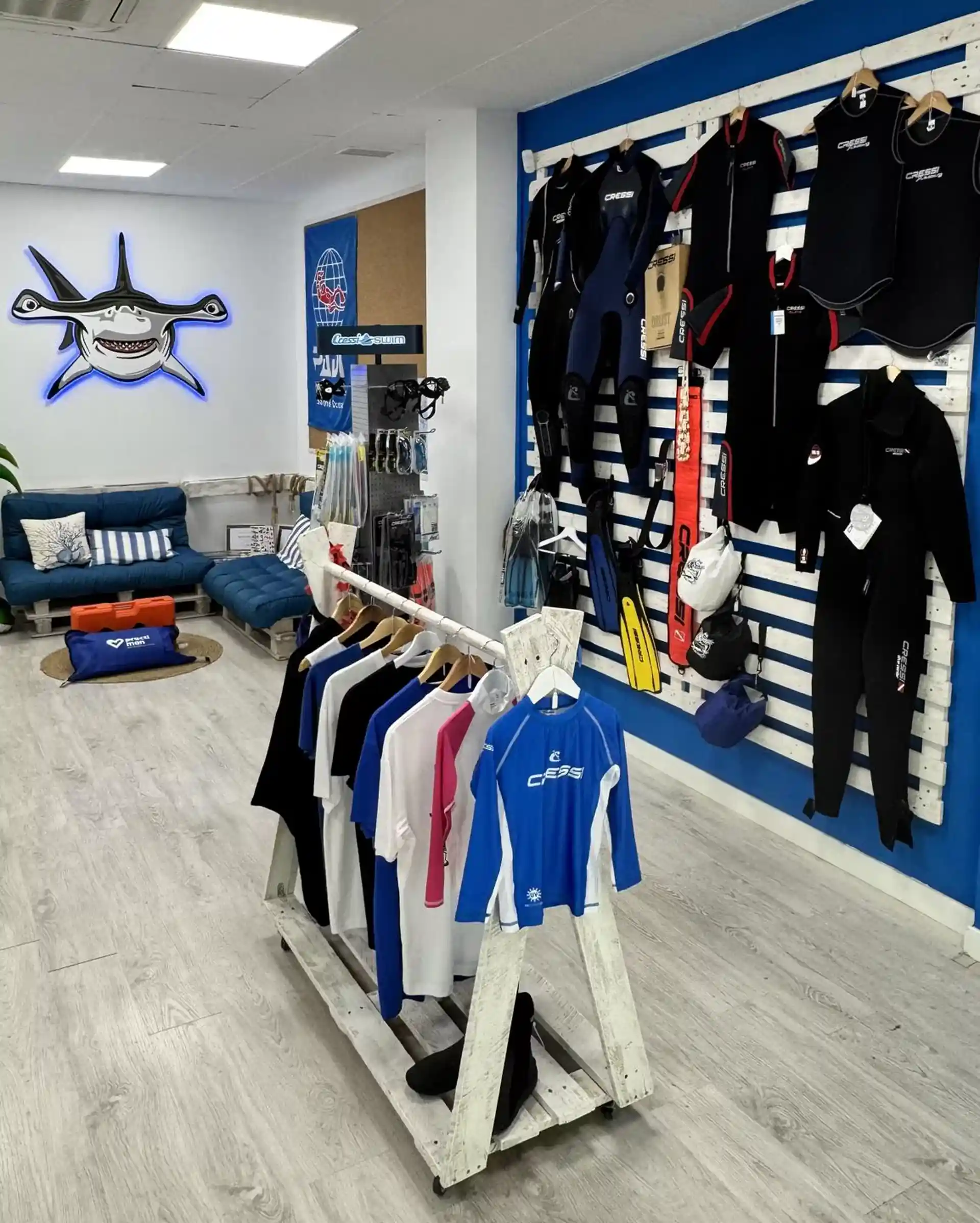 Dive shop photo