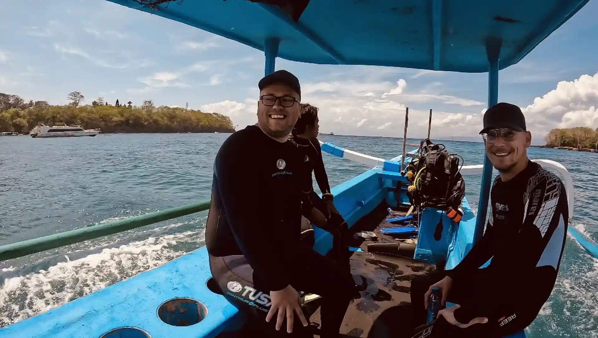 On the way to the dive site