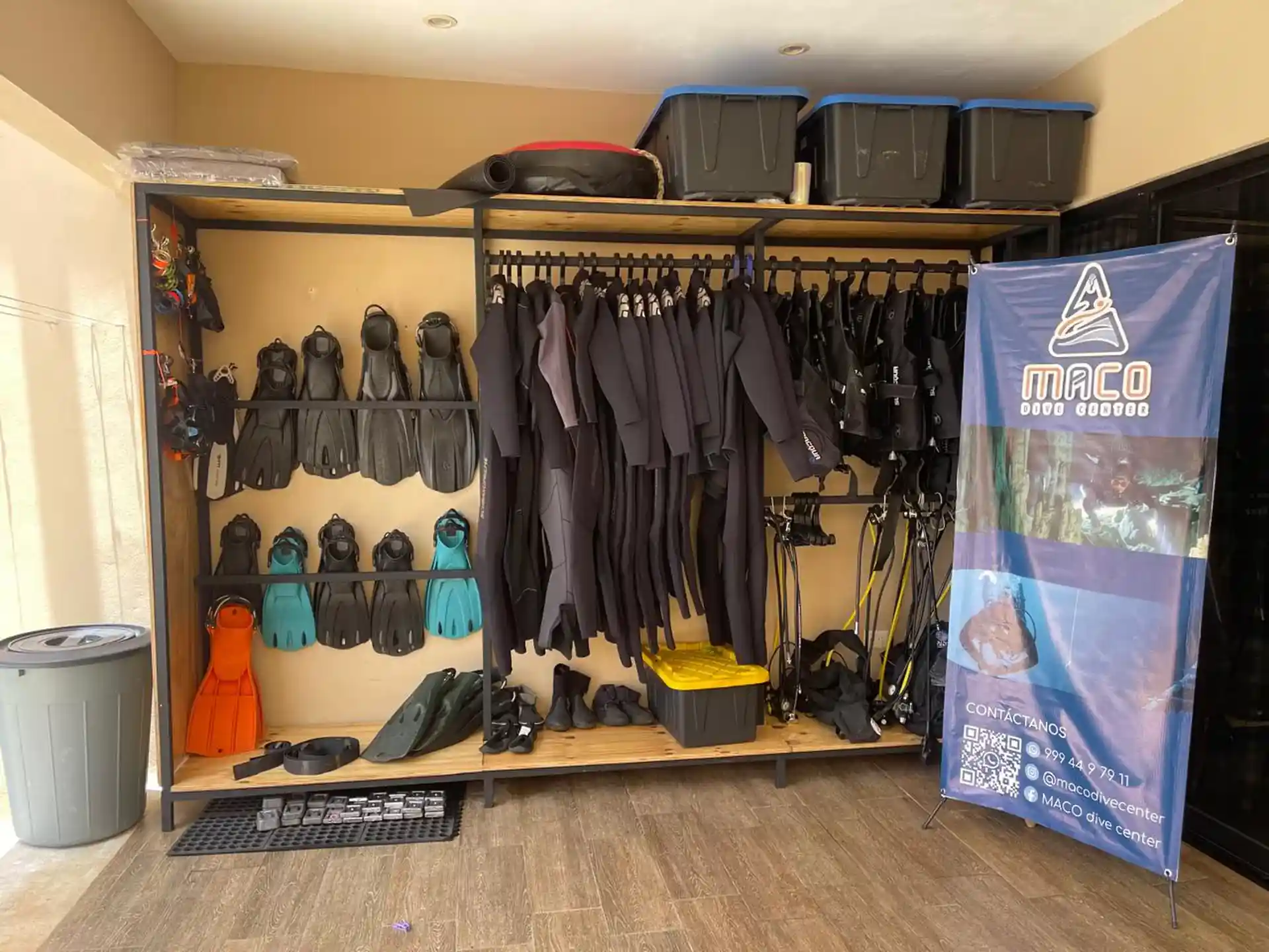 Foto de la tienda de buceo