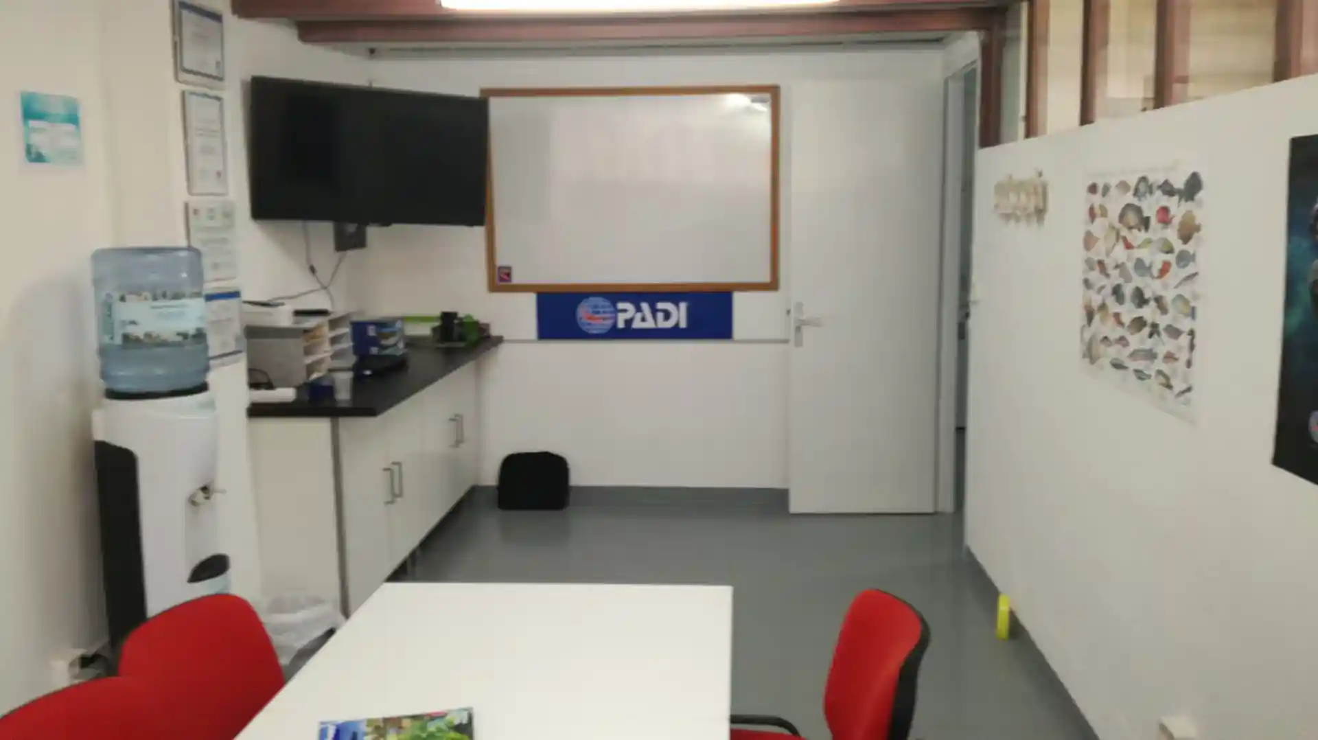 Dive shop photo