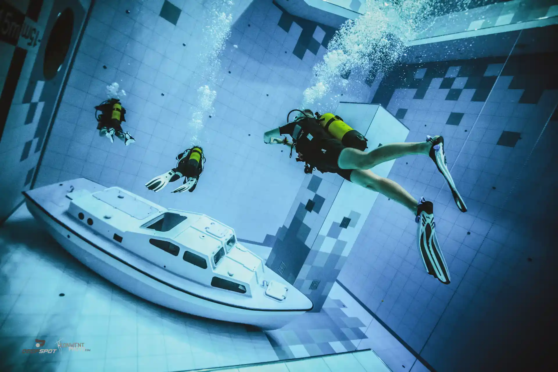 Dive shop photo