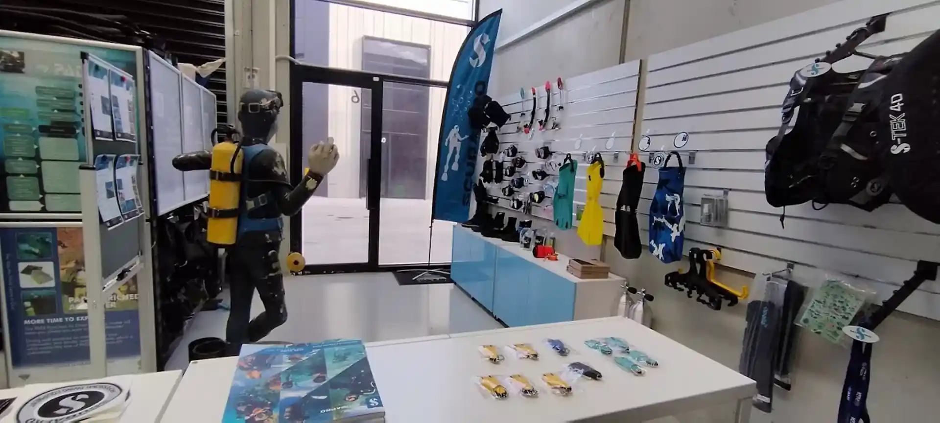 Dive shop photo