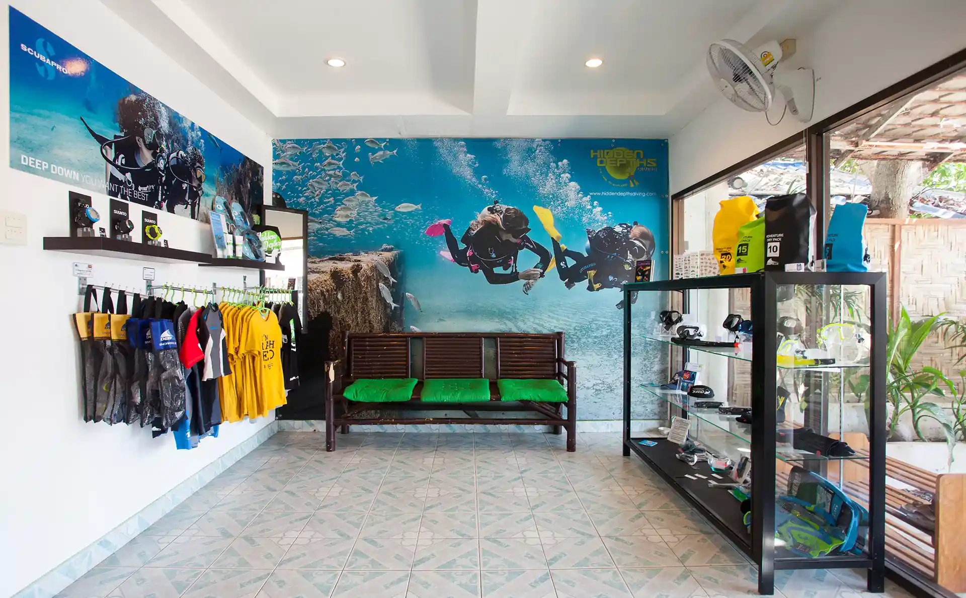 Dive shop photo