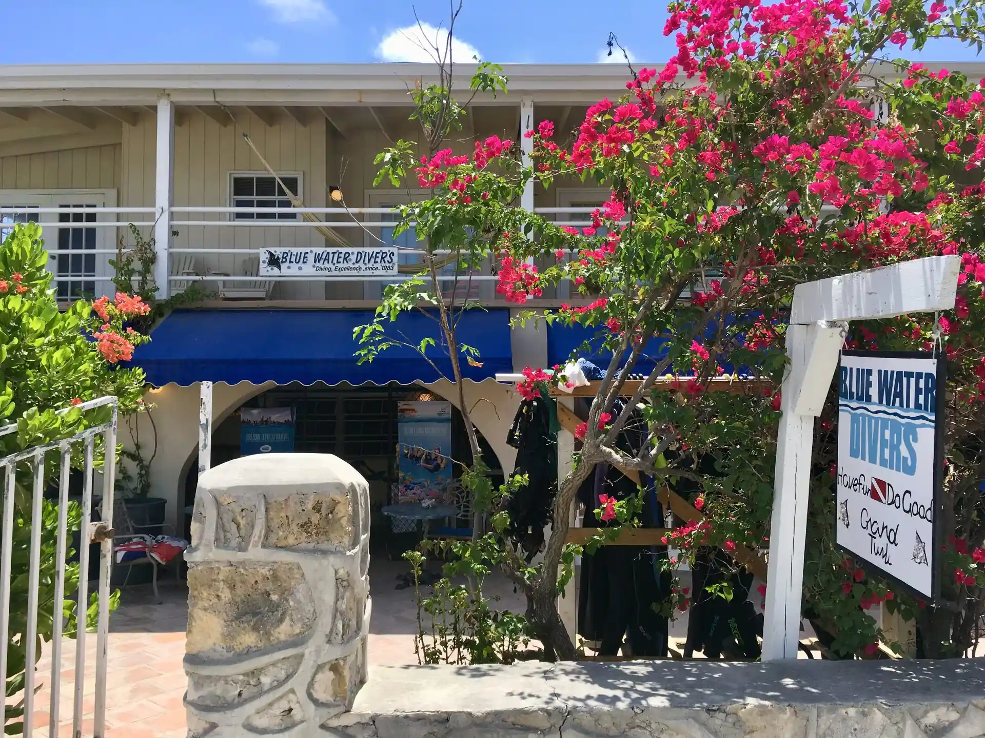 Dive shop photo