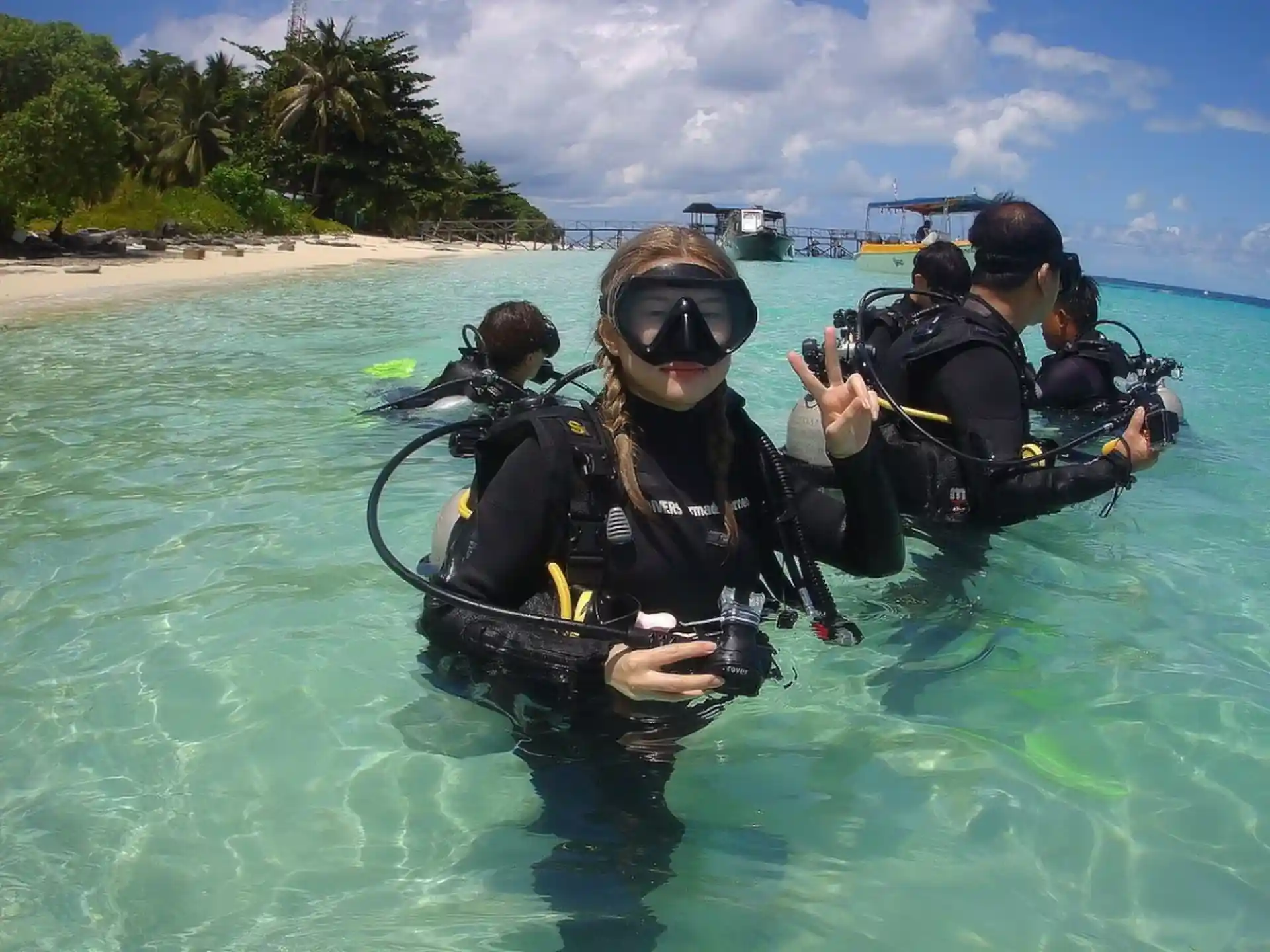 Dive shop photo