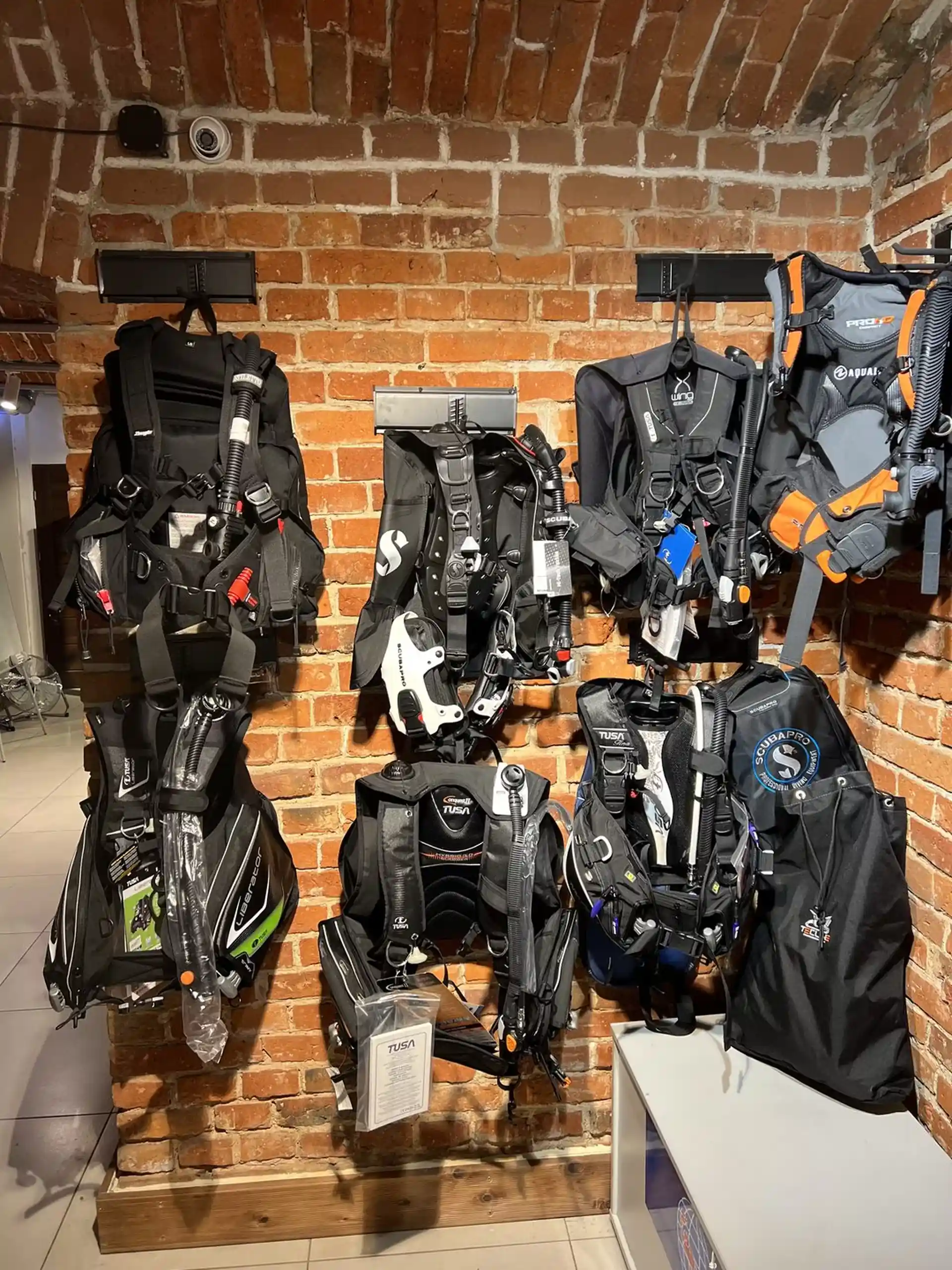 Foto de la tienda de buceo